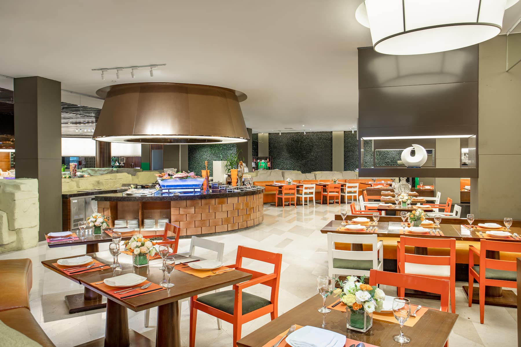 Wyndham Garden Yuhuan Downtown restaurant buffet in Taizhou, Other than US/Canada