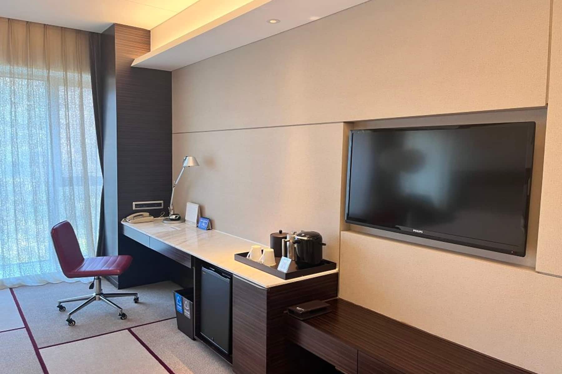 Guest room at the Wyndham Garden Yuhuan Downtown in Taizhou, Other than US/Canada