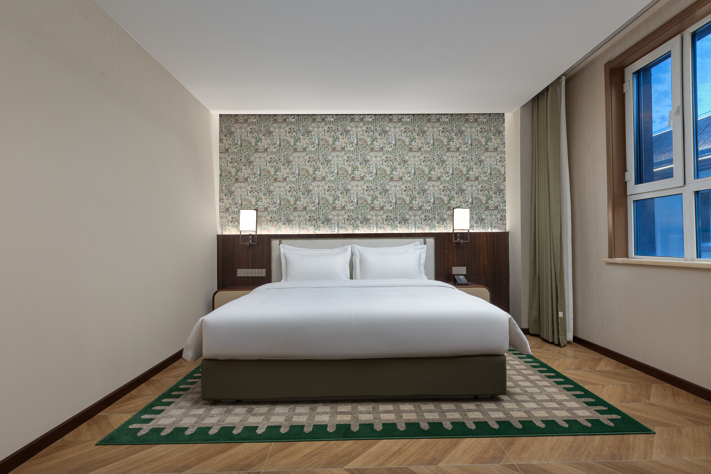 Guest room at the Wyndham Garden Urumchi Tianshan International Airport in Urumqi, Other than US/Canada