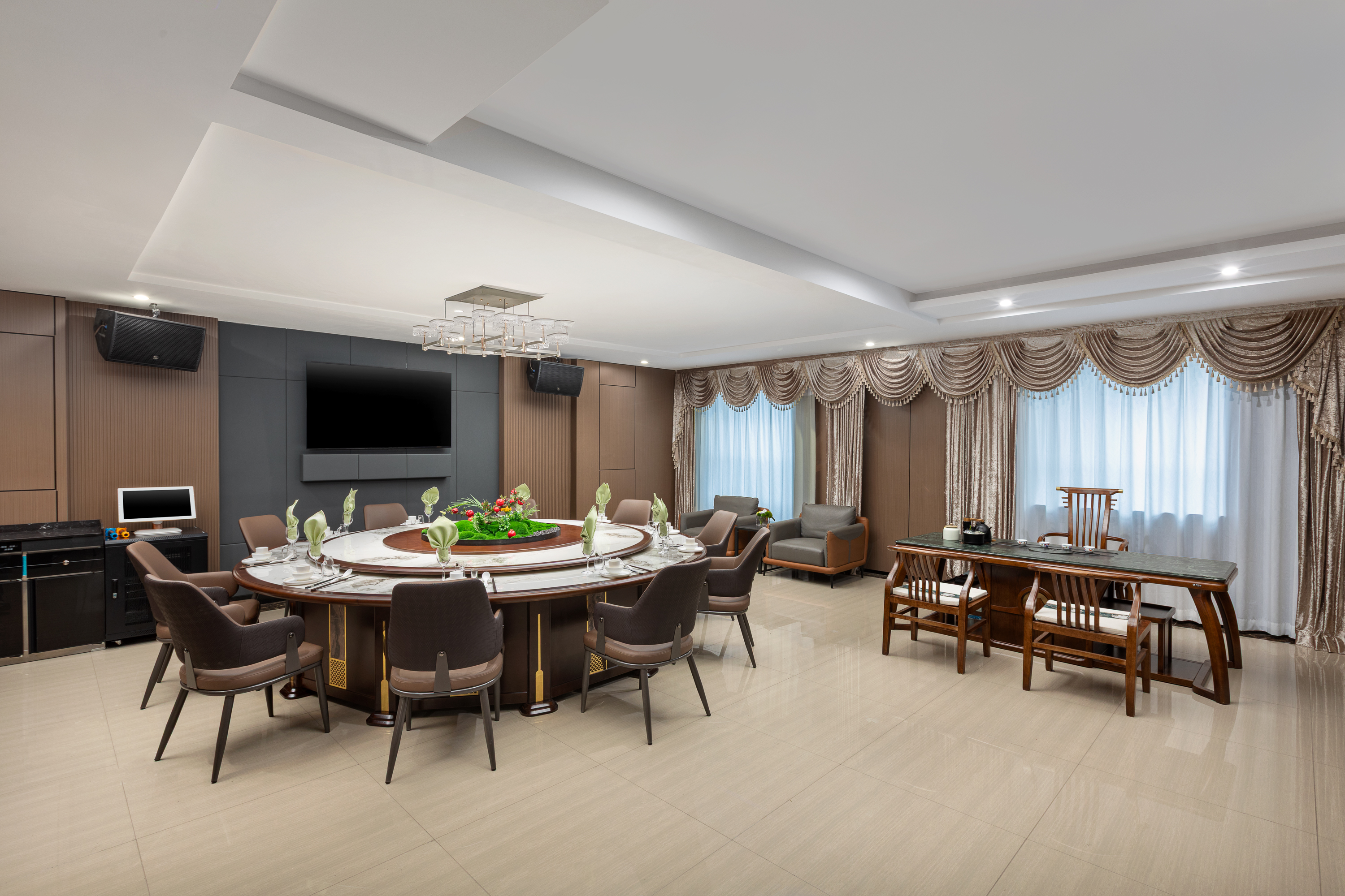 Wyndham Garden Urumchi Tianshan International Airport restaurant in Urumqi, Other than US/Canada