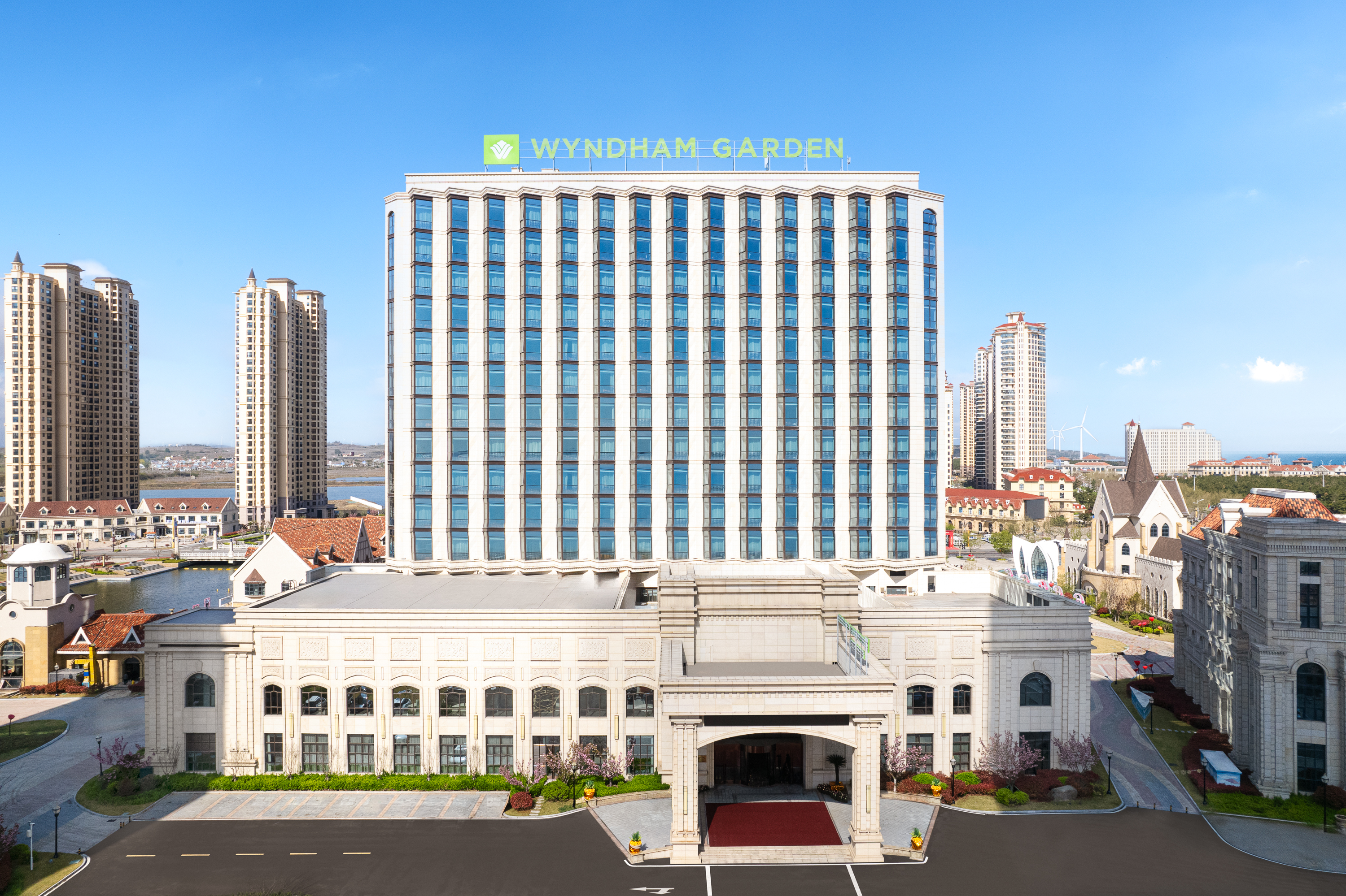 Exterior of Wyndham Garden Weihai Dream Sea hotel in Weihai, Other than US/Canada