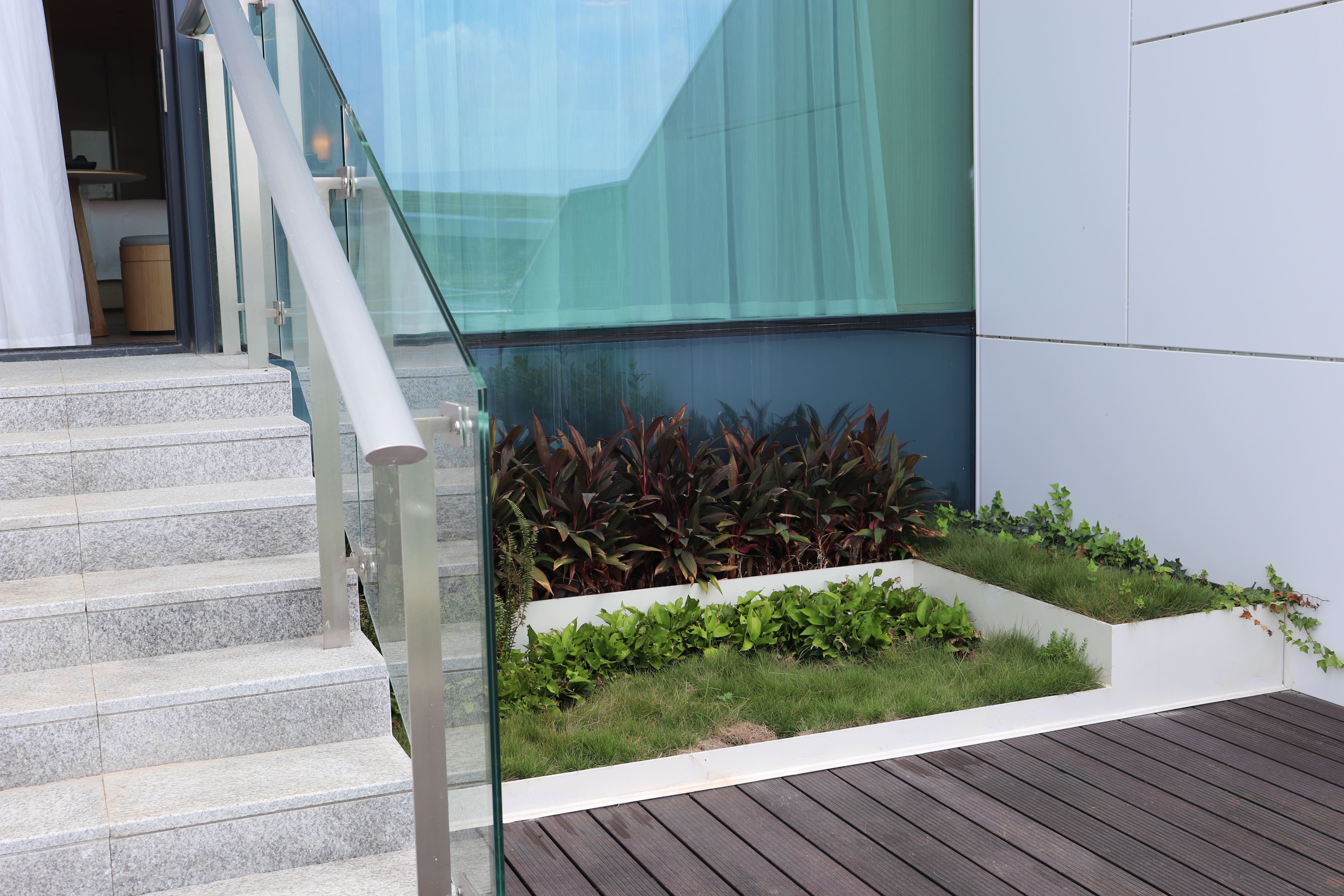 Guest room at the Wyndham Garden Jinjiang in Xishuangbanna Dai Autonomous P, Other than US/Canada