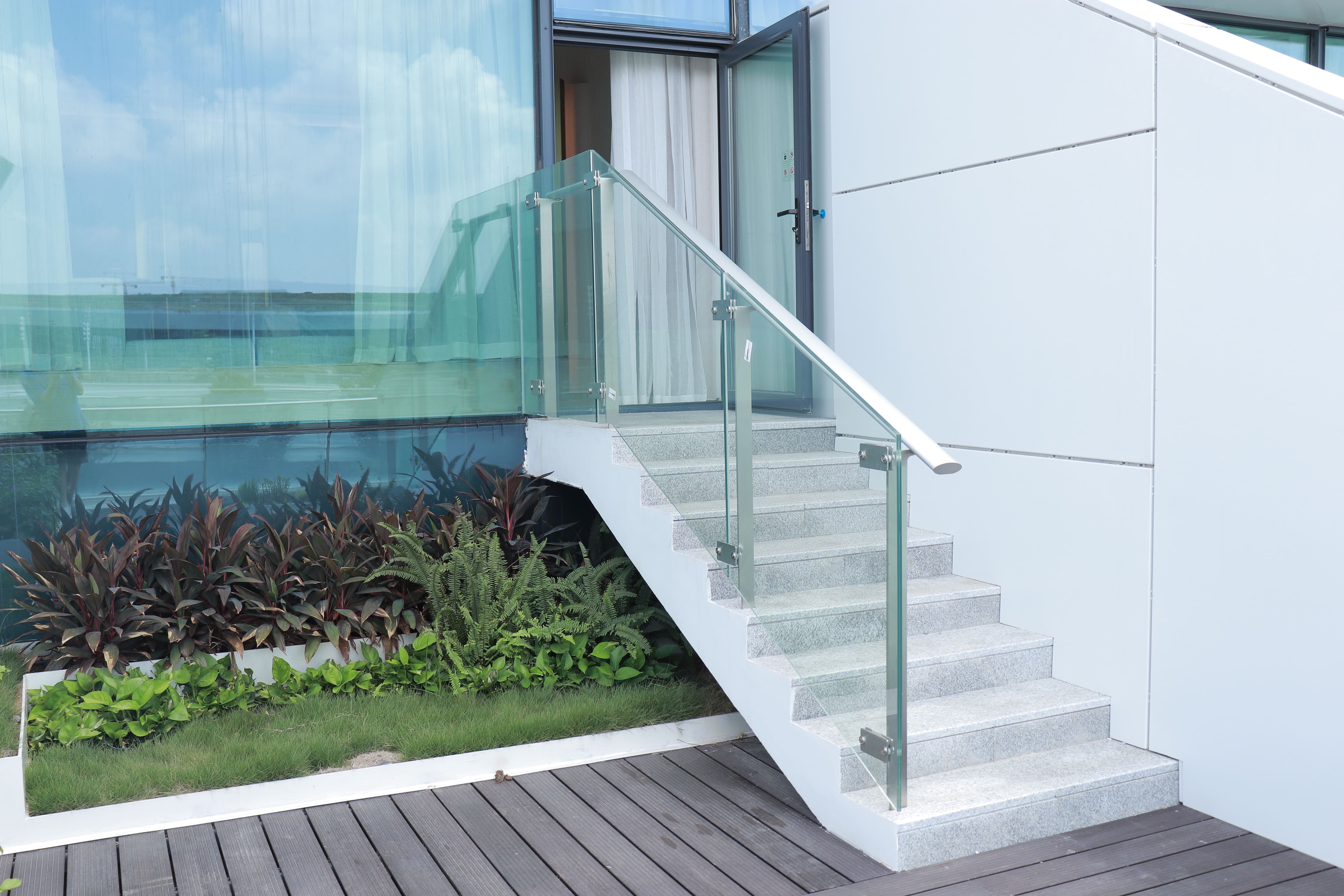 Guest room at the Wyndham Garden Jinjiang in Xishuangbanna Dai Autonomous P, Other than US/Canada
