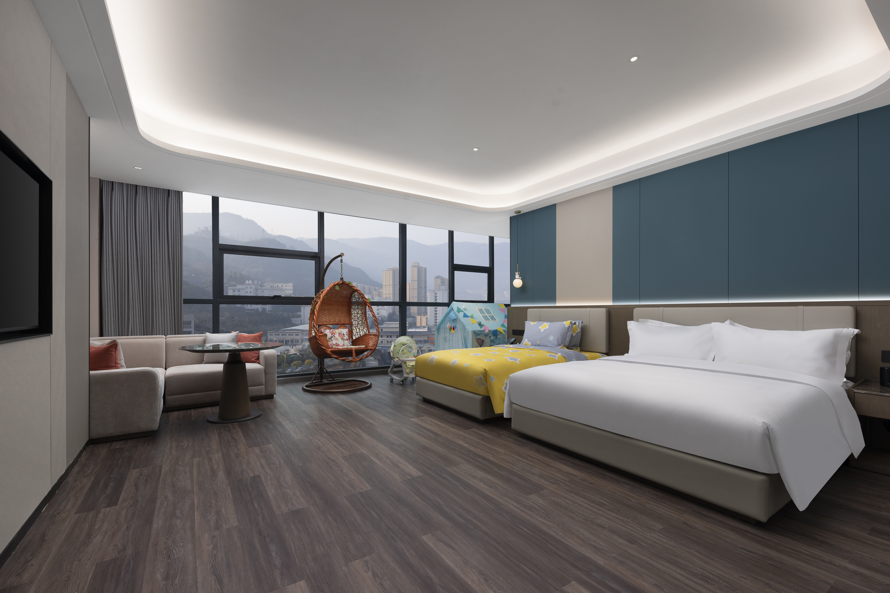 Guest room at the Wyndham Garden Xunyang Downtown in Xunyang, Other than US/Canada