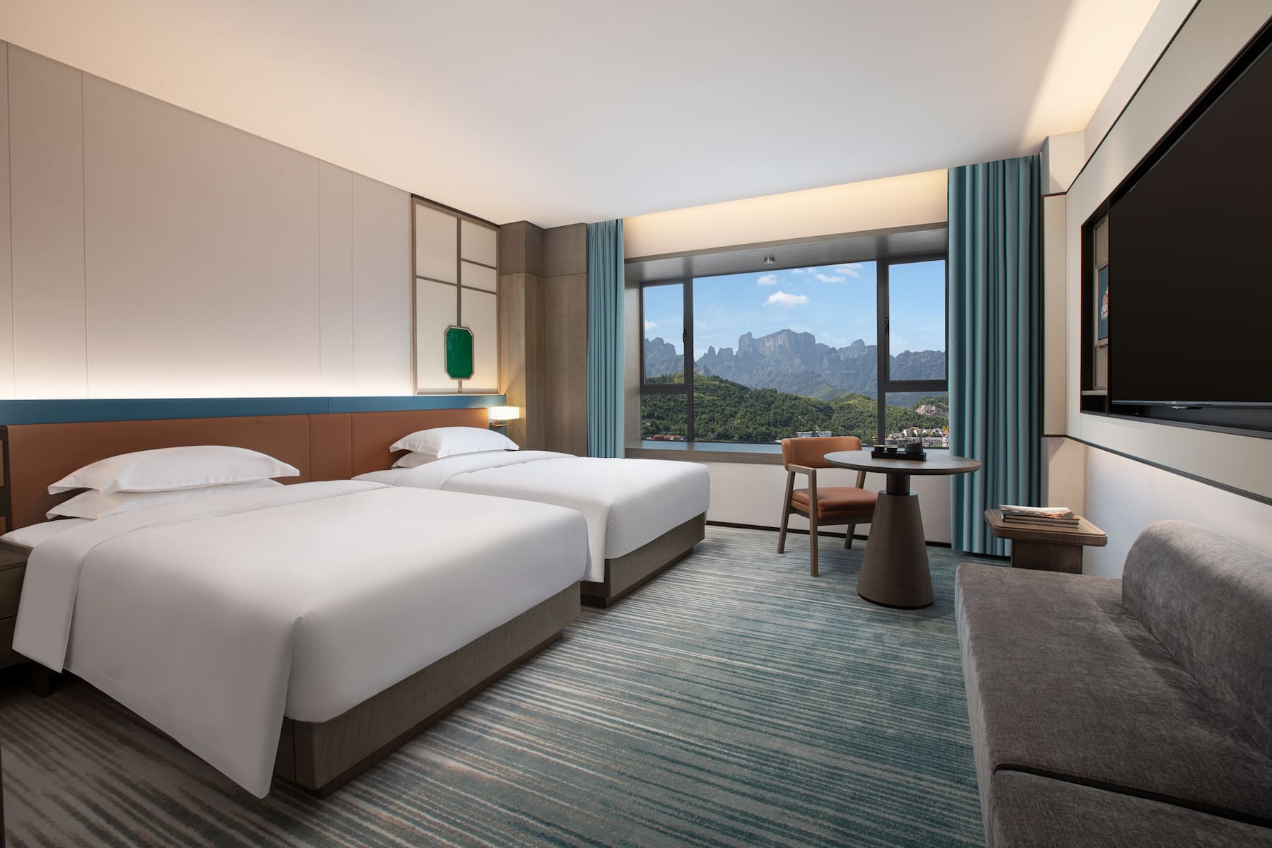Guest room at the Wyndham Garden Zhangjiajie Tianmen Mountain in Zhangjiajie, Other than US/Canada