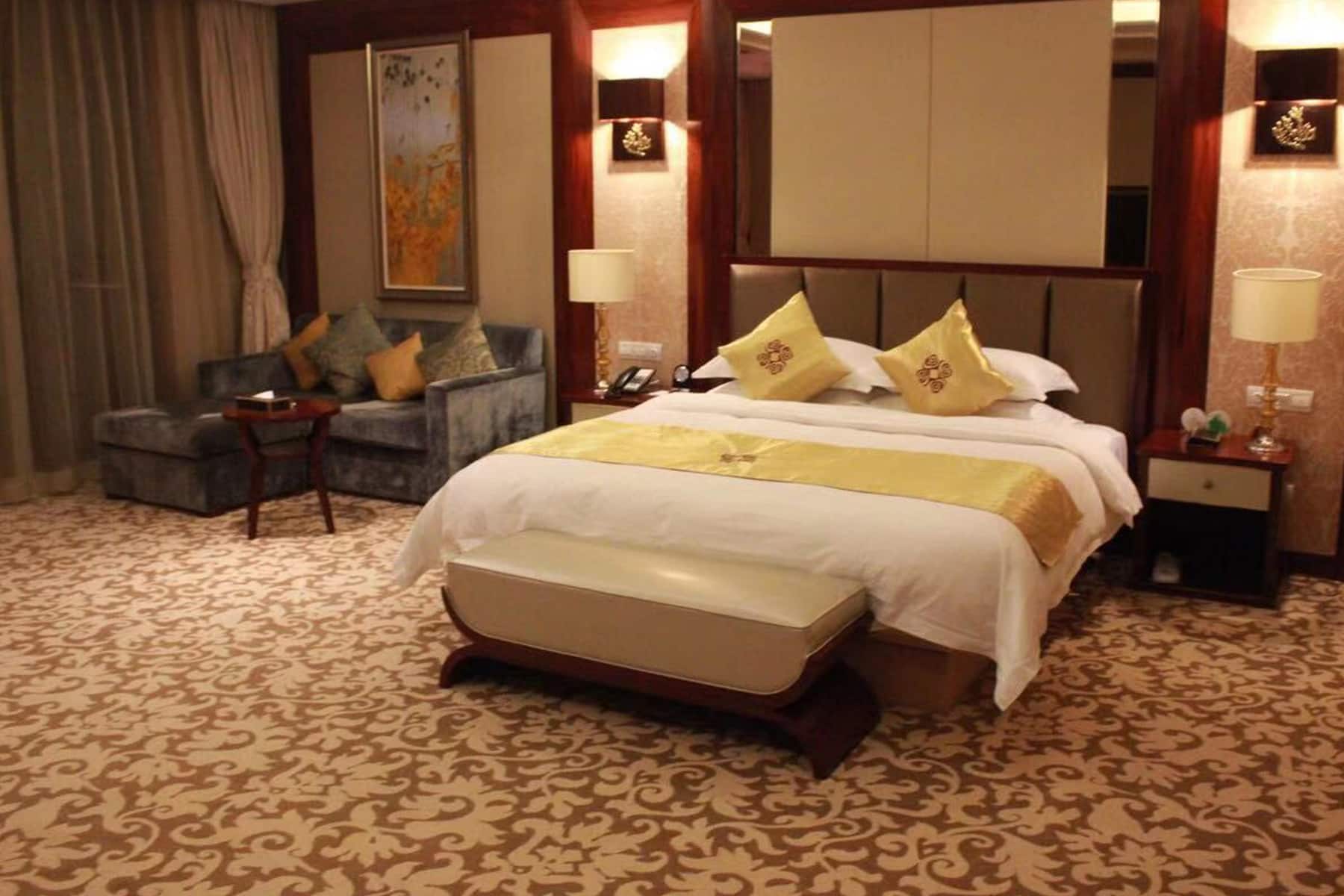 Guest room at the Wyndham Garden Zhengzhou East in Zhengzhou, Other than US/Canada