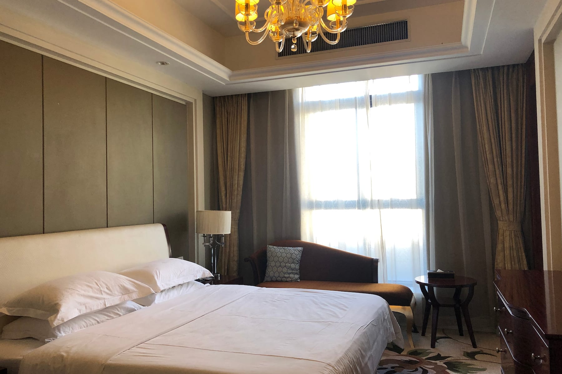 Guest room at the Wyndham Garden Zhengzhou East in Zhengzhou, Other than US/Canada
