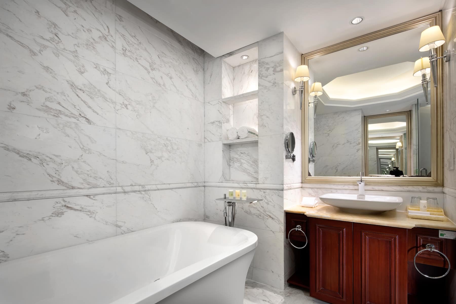 Guest room bath at the Wyndham Garden Zhengzhou East in Zhengzhou, Other than US/Canada