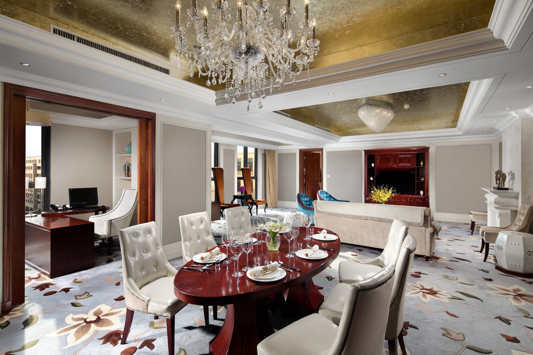 Guest room at the Wyndham Garden Zhengzhou East in Zhengzhou, Other than US/Canada