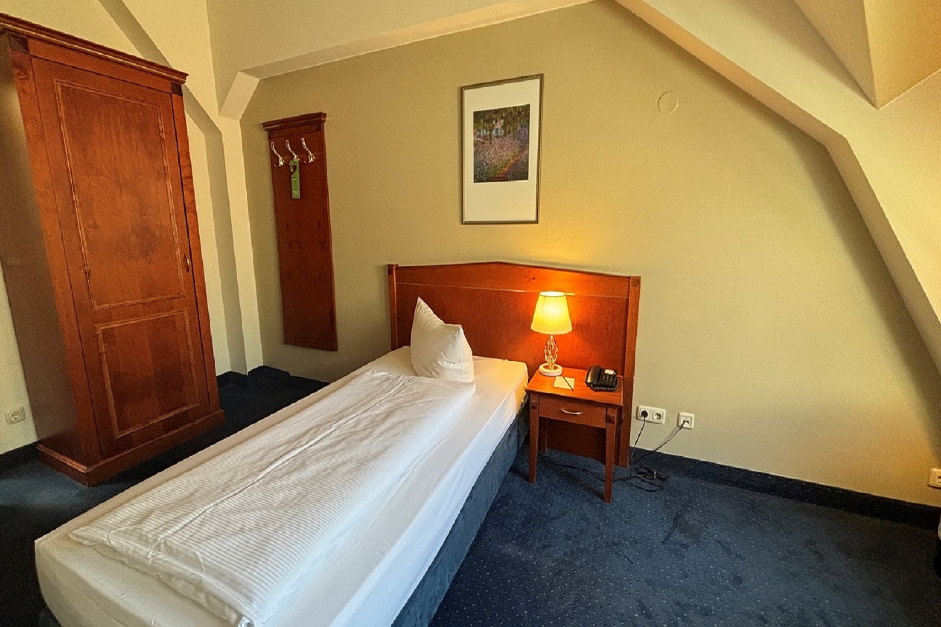 Guest room at the Wyndham Garden Berlin Mitte in Berlin, Other than US/Canada