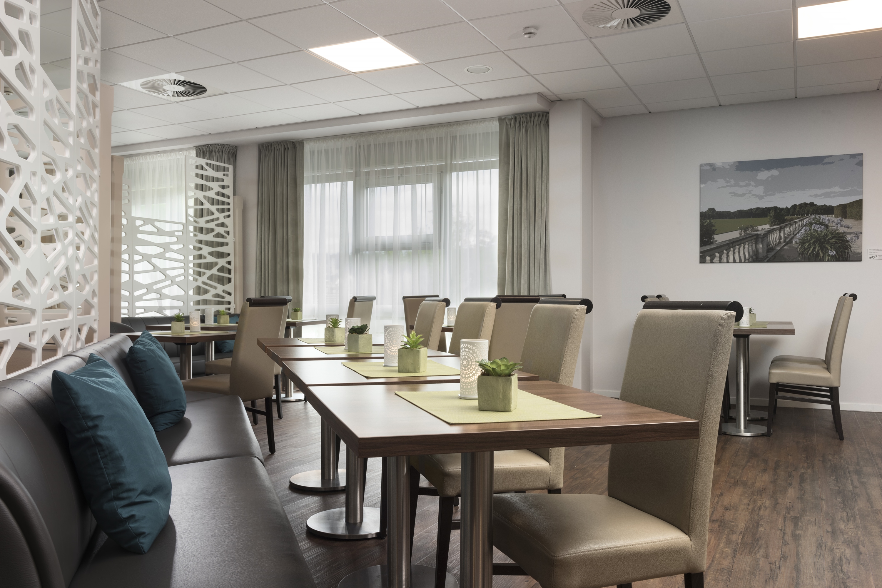 Wyndham Garden Kassel restaurant in Kassel, Other than US/Canada