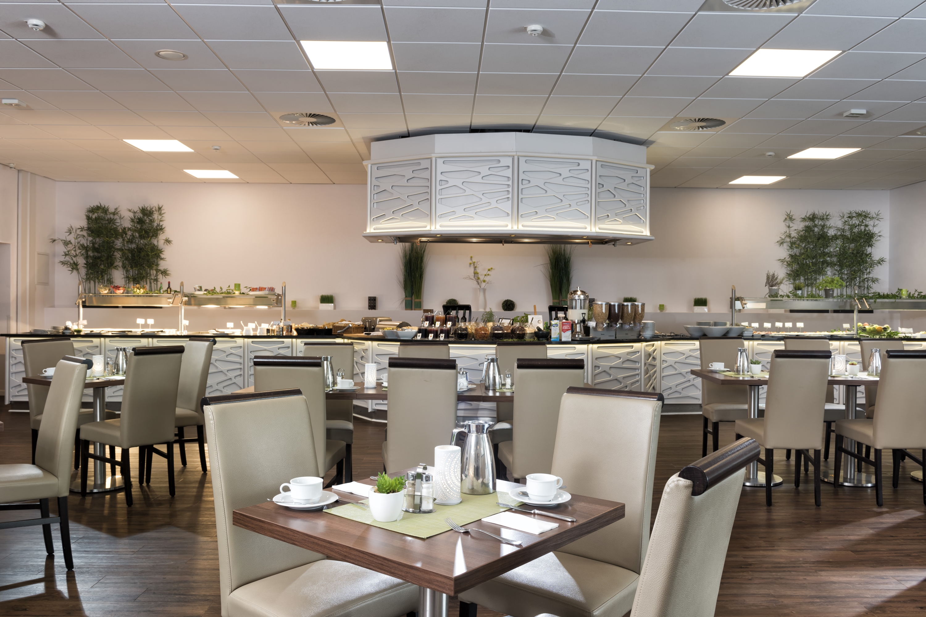 Wyndham Garden Kassel restaurant in Kassel, Other than US/Canada