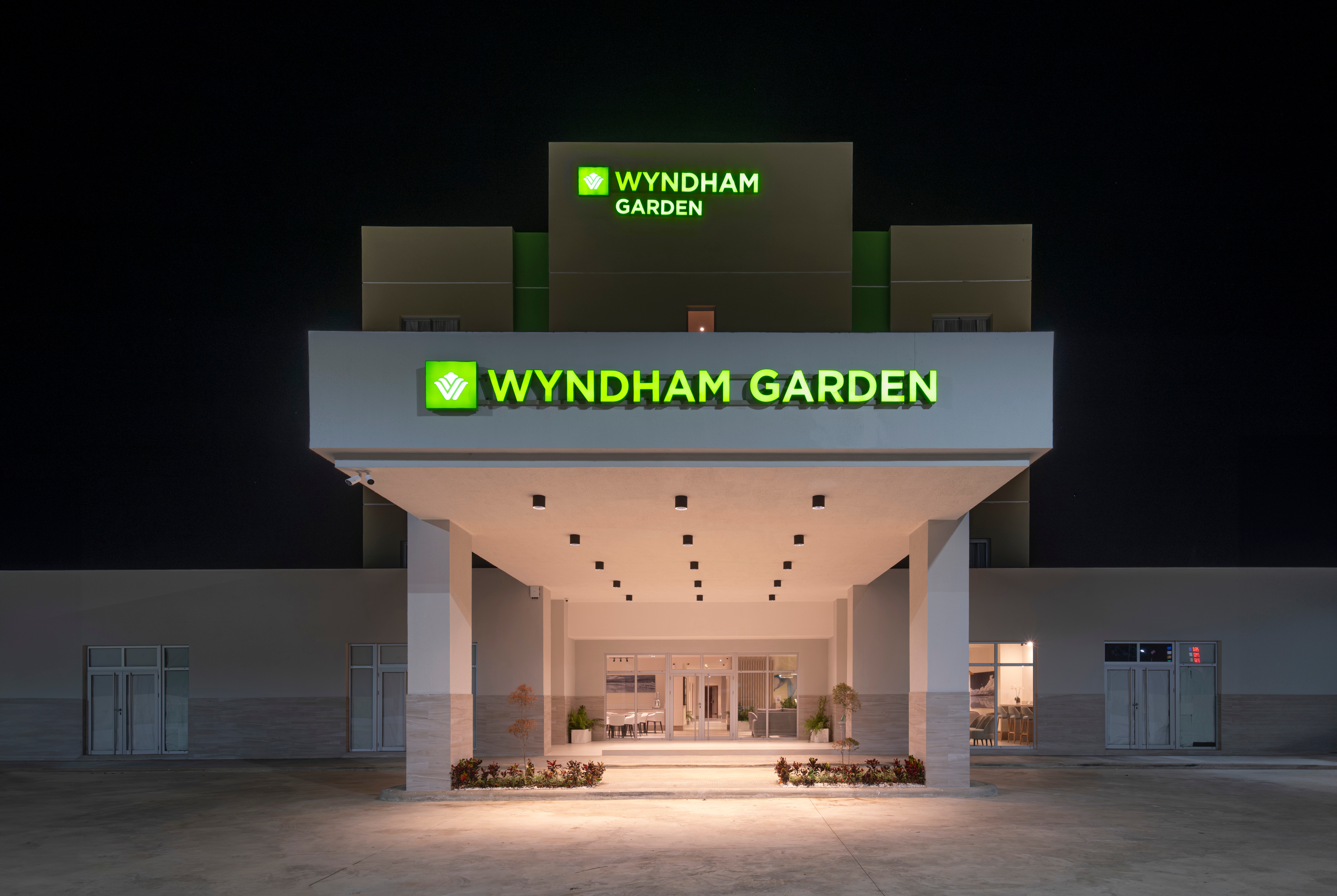 Exterior of Wyndham Garden El Morro Montecristi hotel in Montecristi, Other than US/Canada