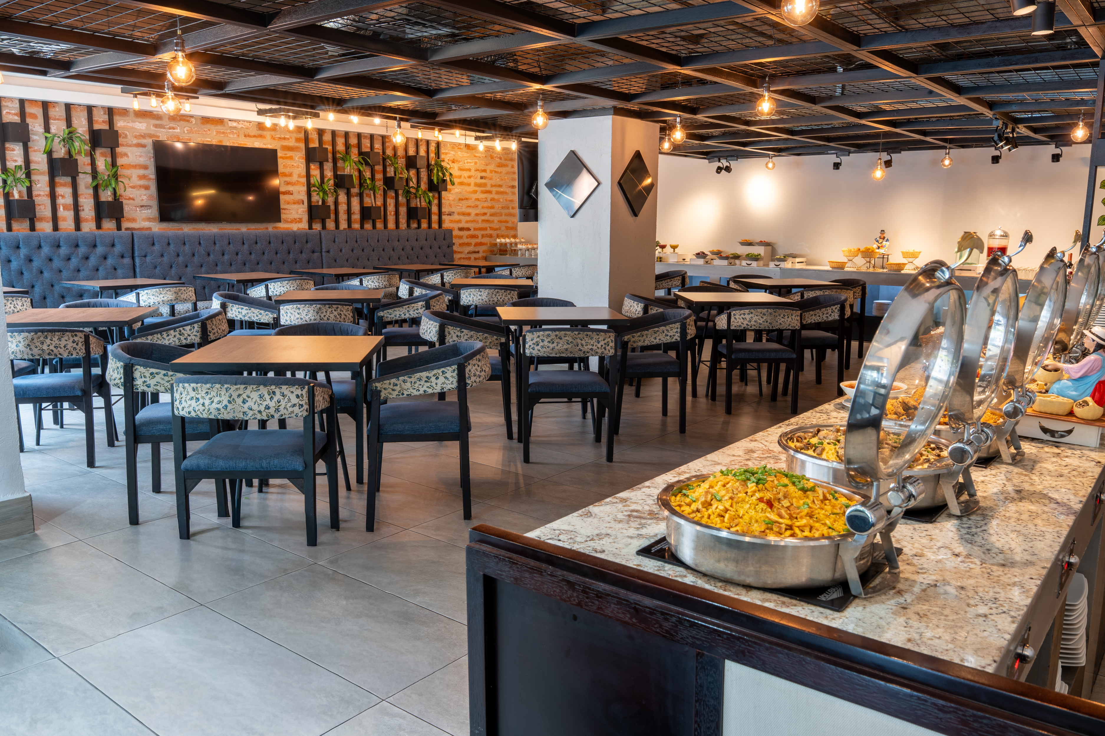 Wyndham Garden Quito restaurant in Quito, Other than US/Canada