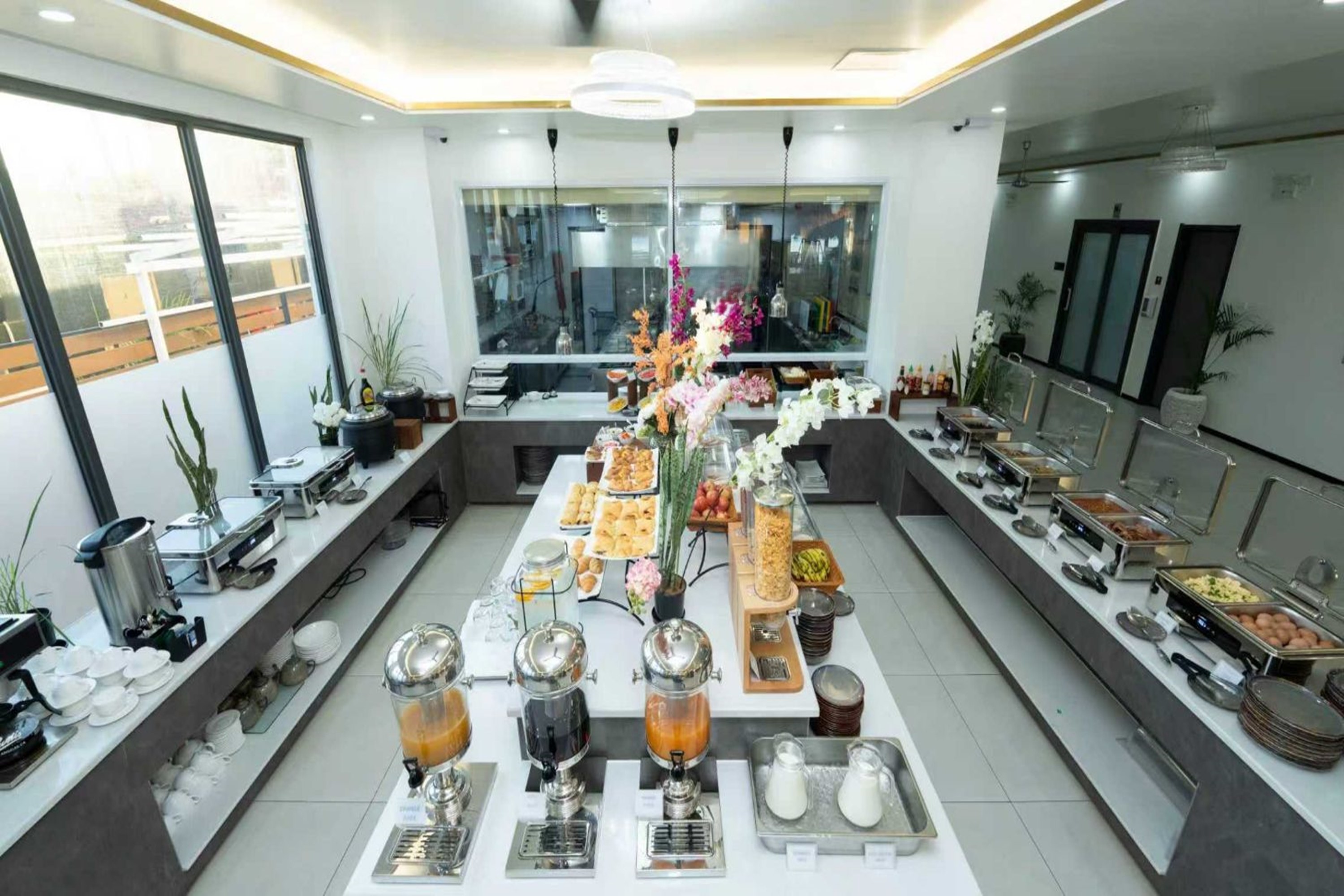 Wyndham Garden Wailoaloa Beach Fiji restaurant in Nadi, Other than US/Canada