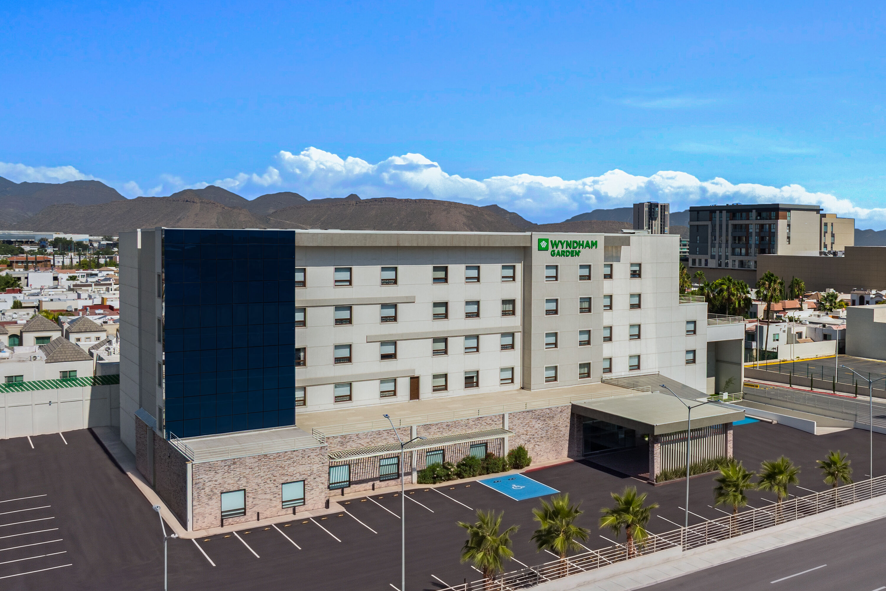 Exterior Day Image of Wyndham Garden Saltillo hotel in Saltillo, Other than US/Canada