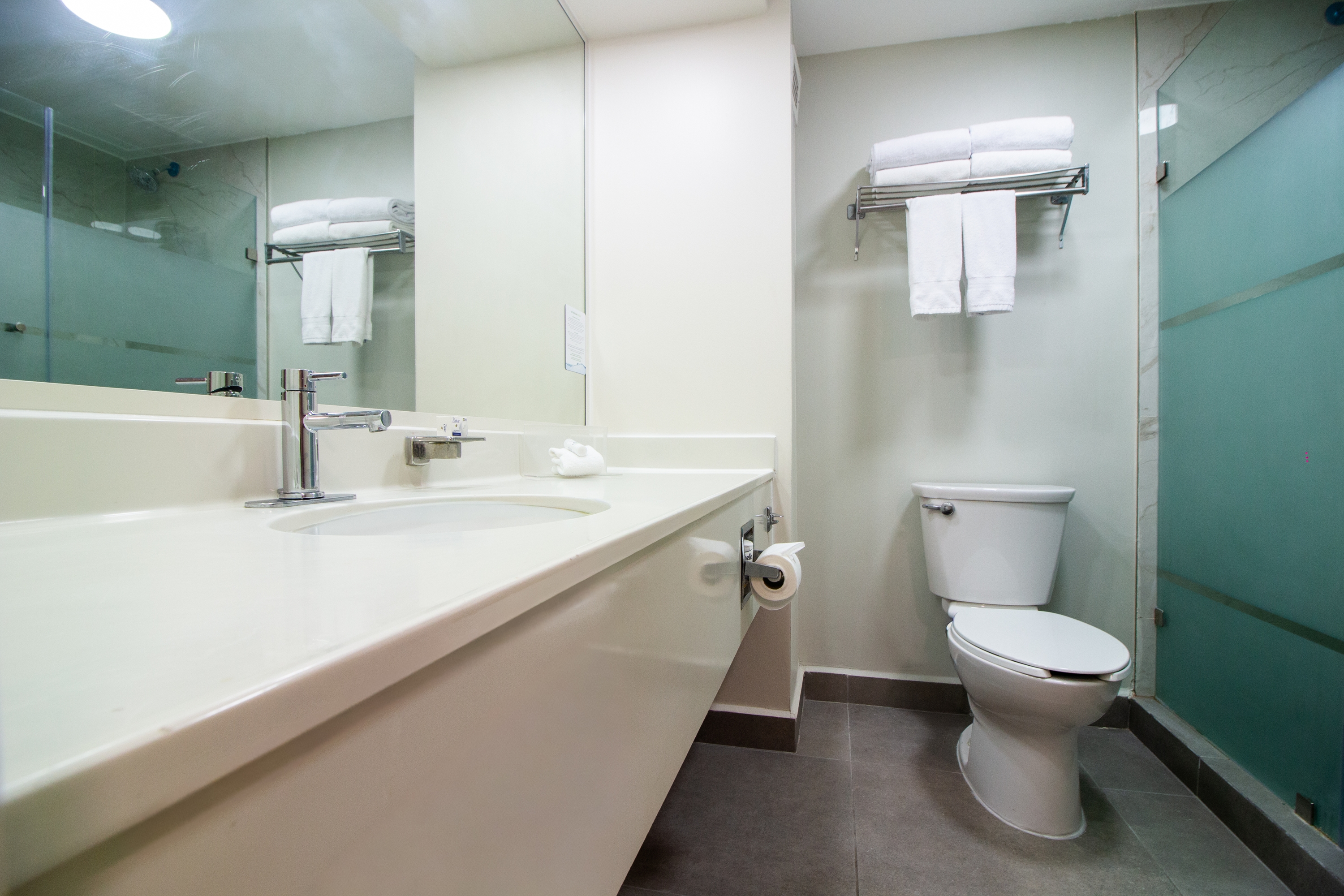 Guest room bath at the Wyndham Garden Monterrey Norte in Monterrey, Other than US/Canada