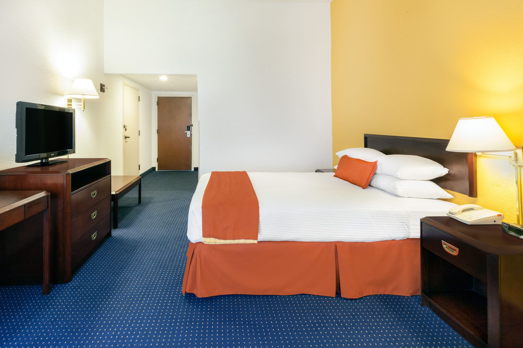 Guest room at the Wyndham Garden Monterrey Norte in Monterrey, Other than US/Canada