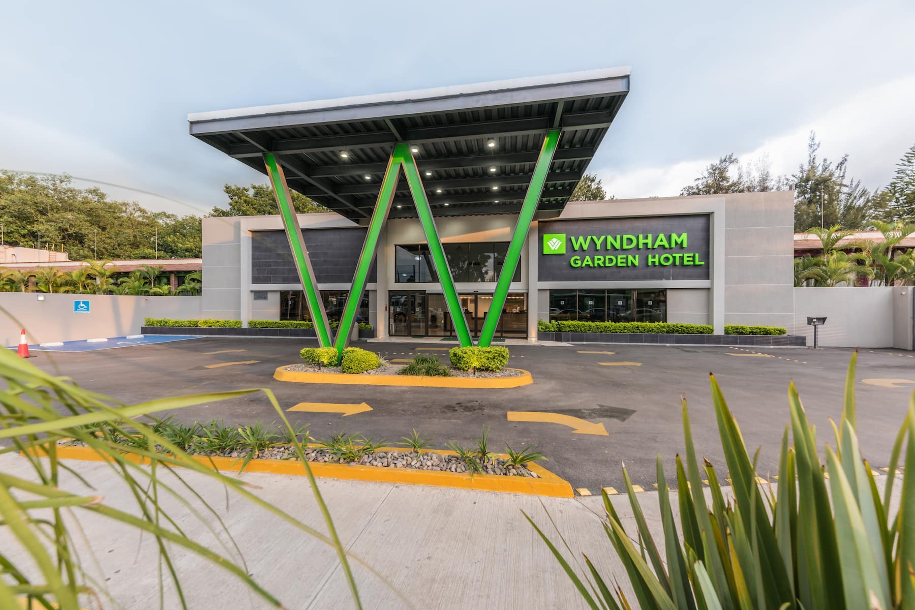 Exterior of Wyndham Garden Guadalajara Expo hotel in Guadalajara, Other than US/Canada