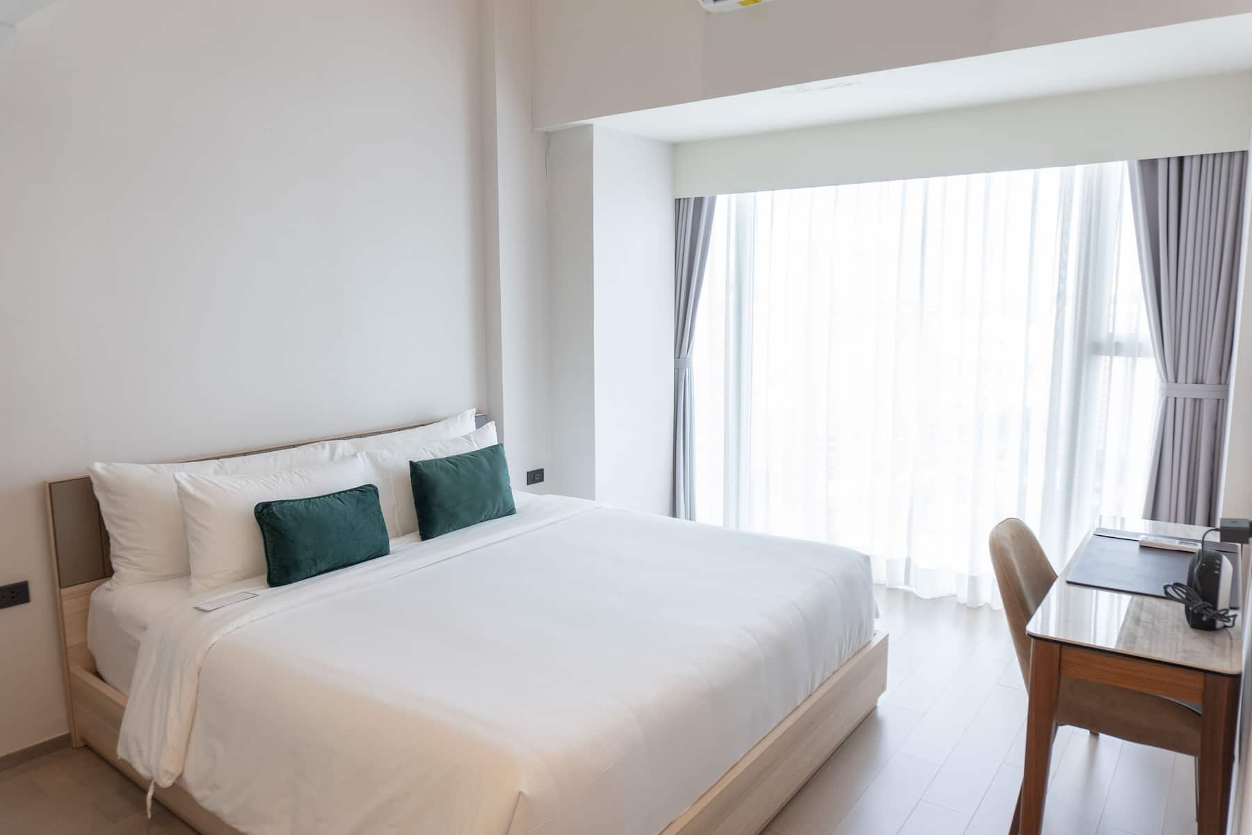 Guest room at the Wyndham Garden Bangkok Sukhumvit 42 in Bangkok, Other than US/Canada