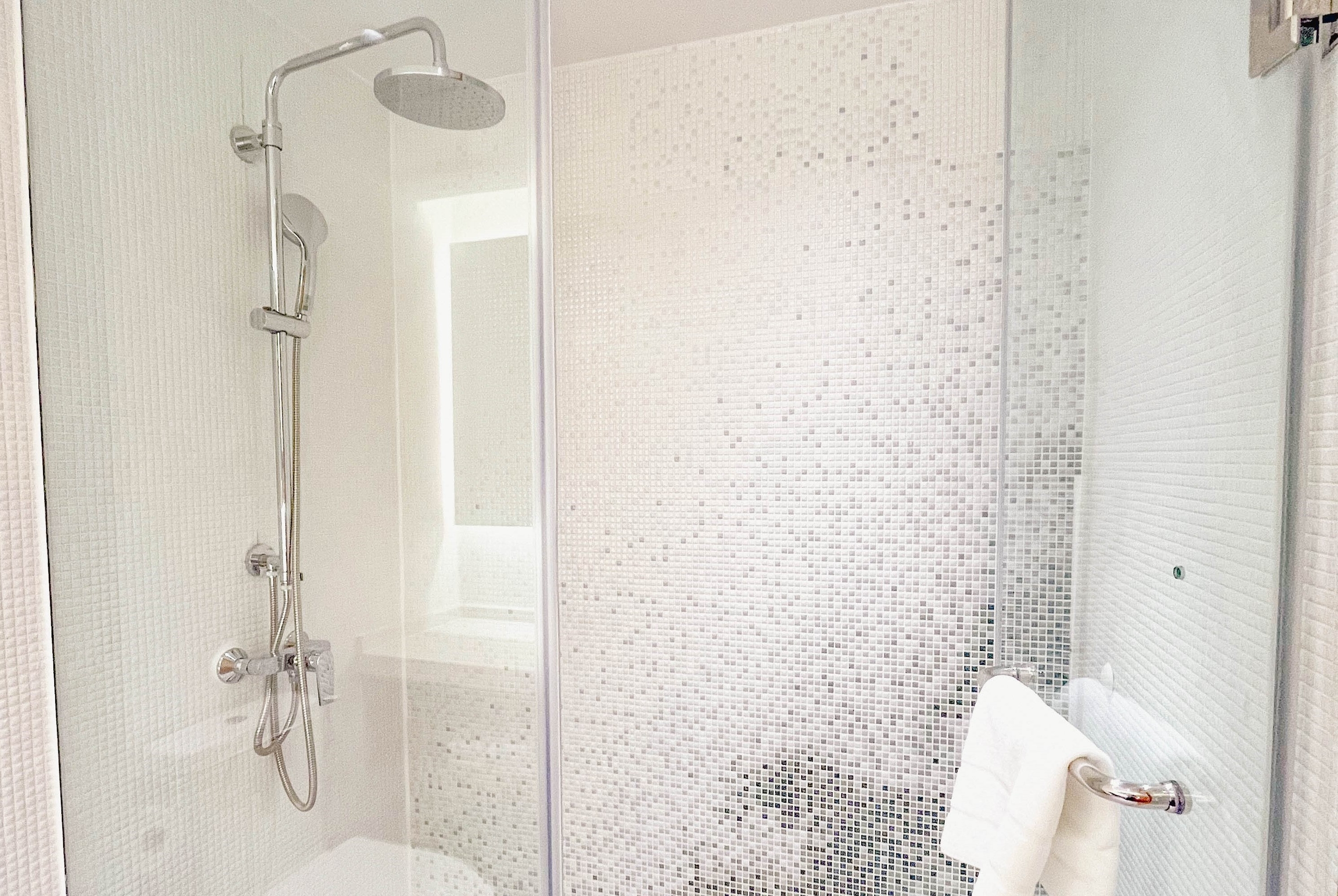 Guest room bath at the Wyndham Garden Phuket Kamala in Phuket, Other than US/Canada