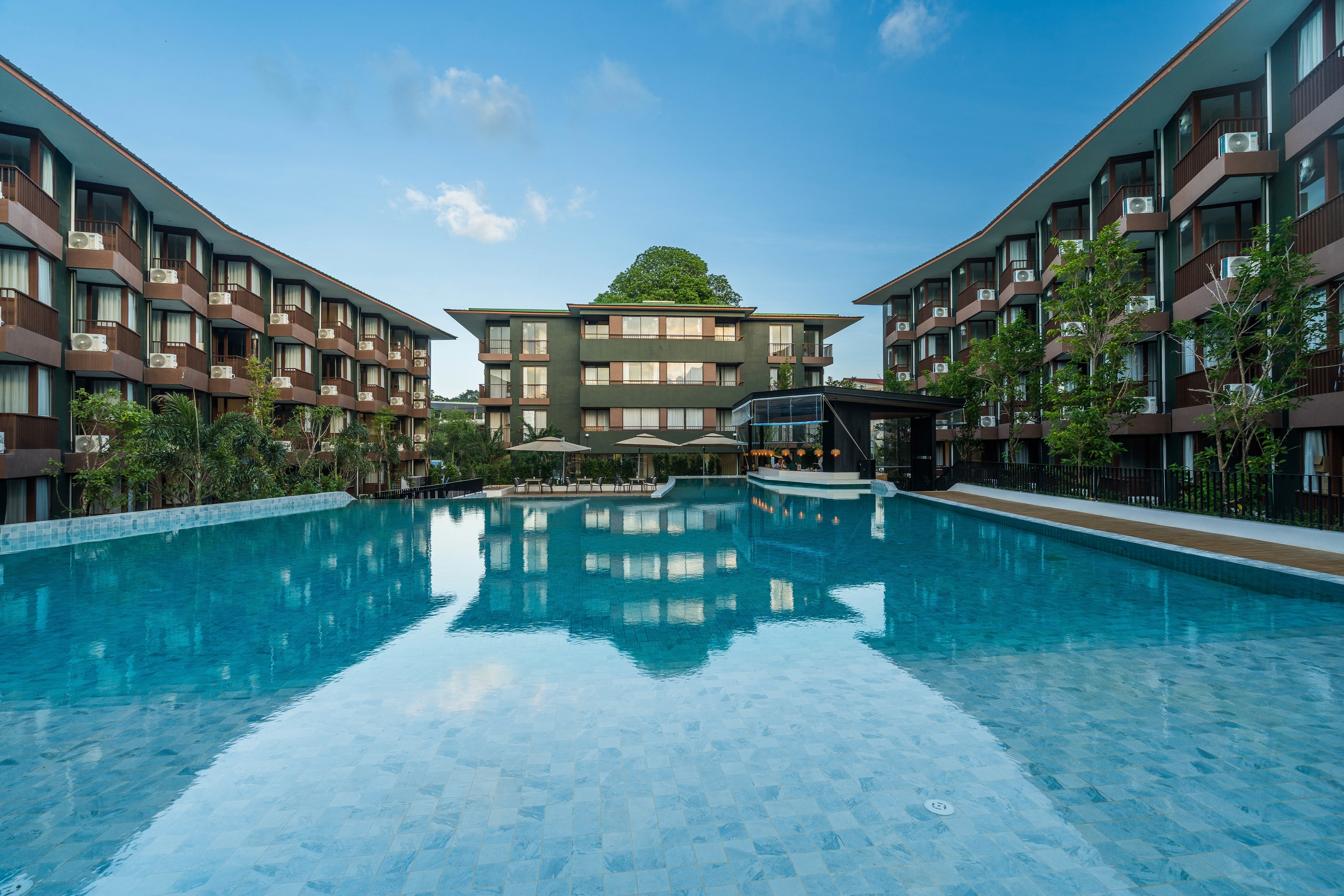 Exterior of Wyndham Garden Samui Wing hotel in Surat Thani, Other than US/Canada
