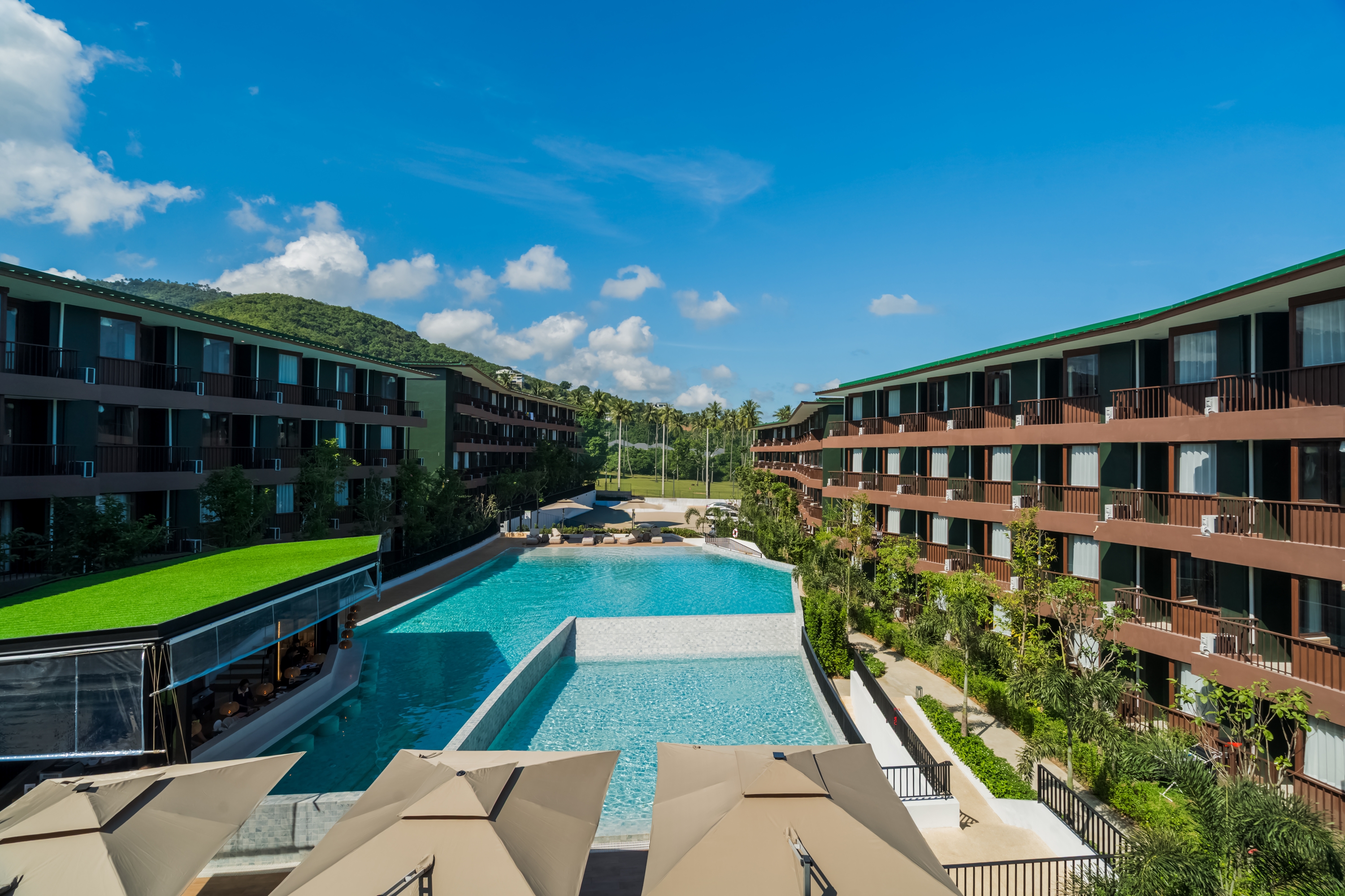 Guest room at the Wyndham Garden Samui Wing in Surat Thani, Other than US/Canada