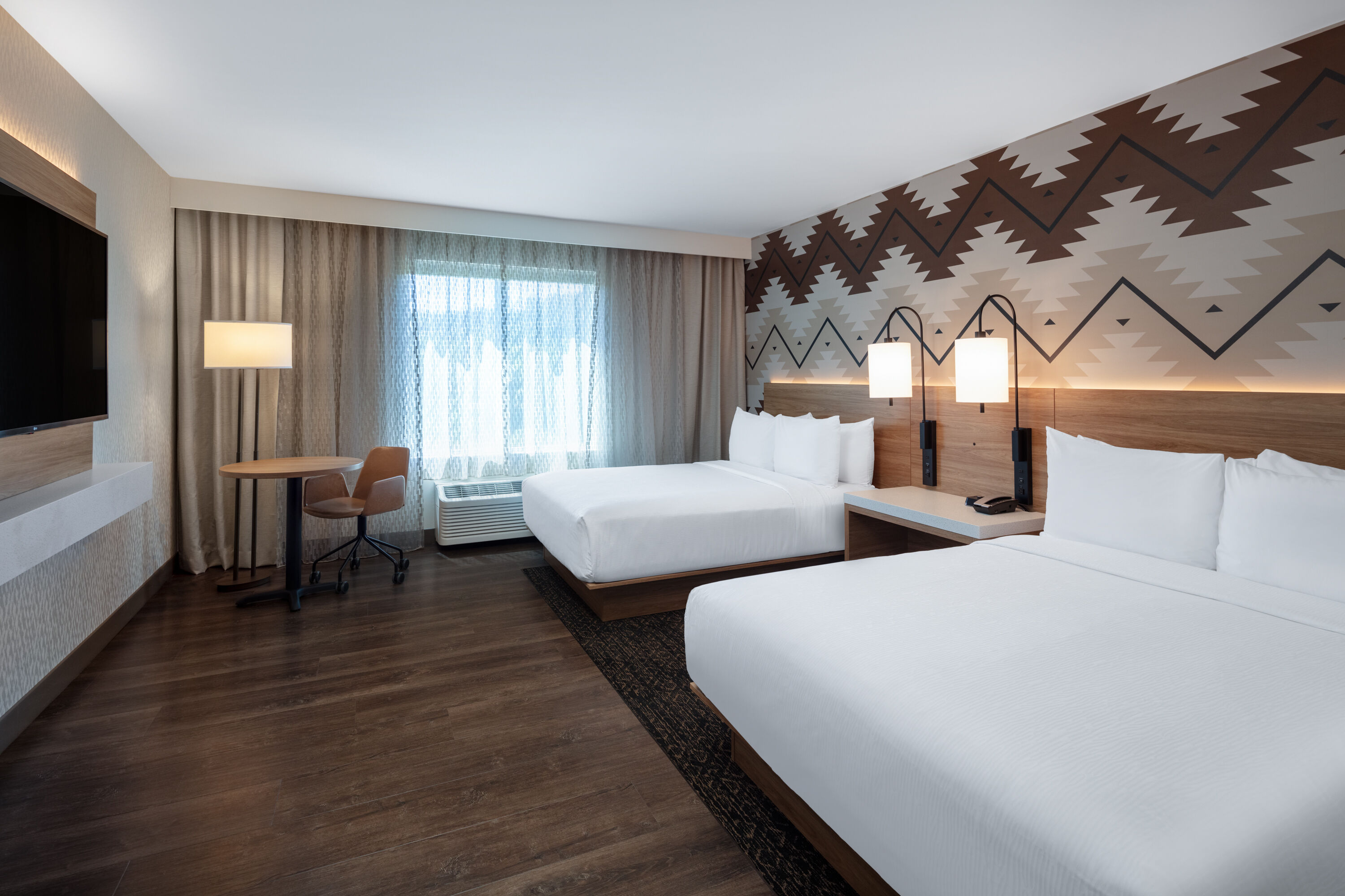 Guest room at the Wyndham Garden Redwood Valley/Ukiah in Redwood Valley, California
