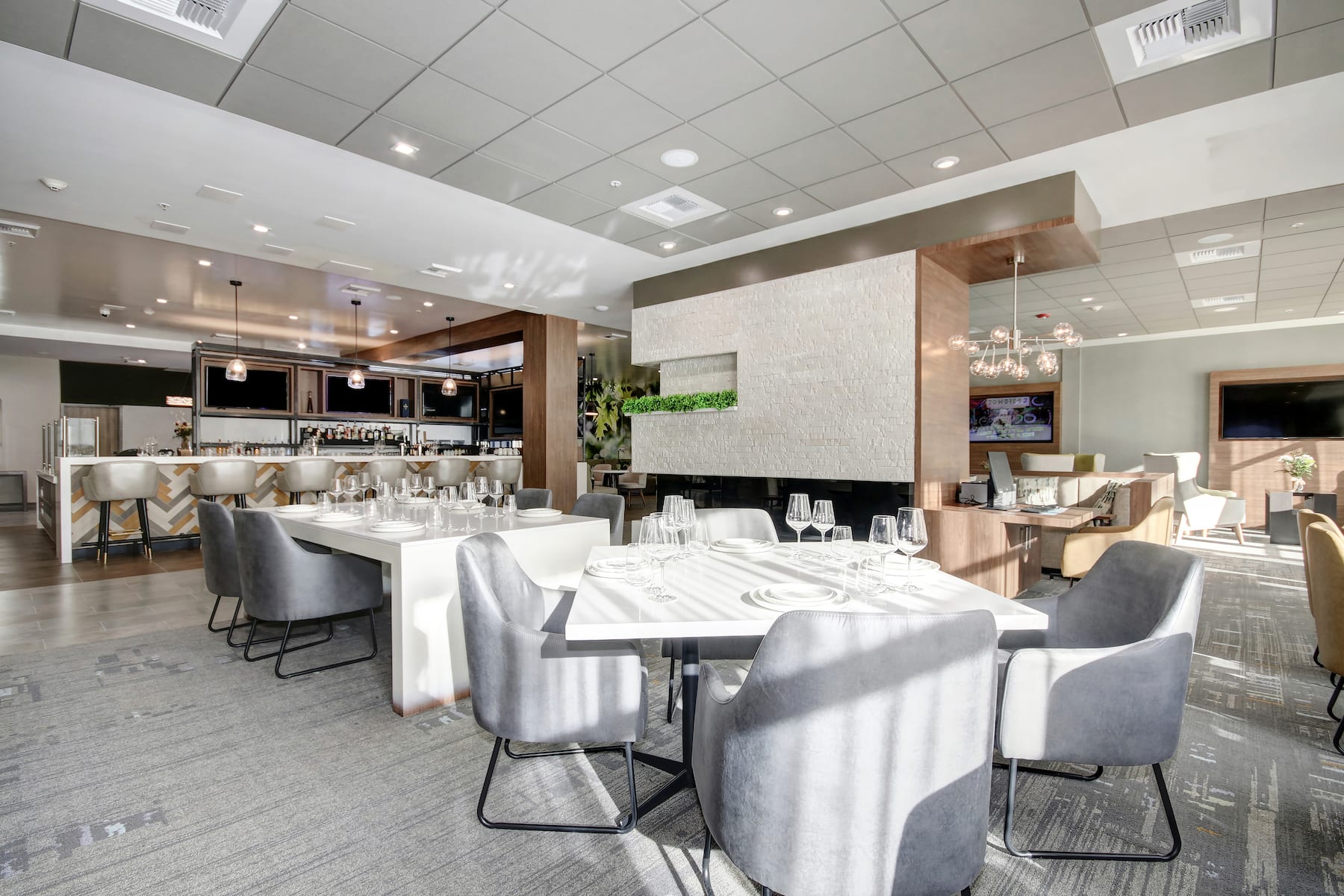 Wyndham Garden Sacramento Airport Natomas restaurant in Sacramento, California