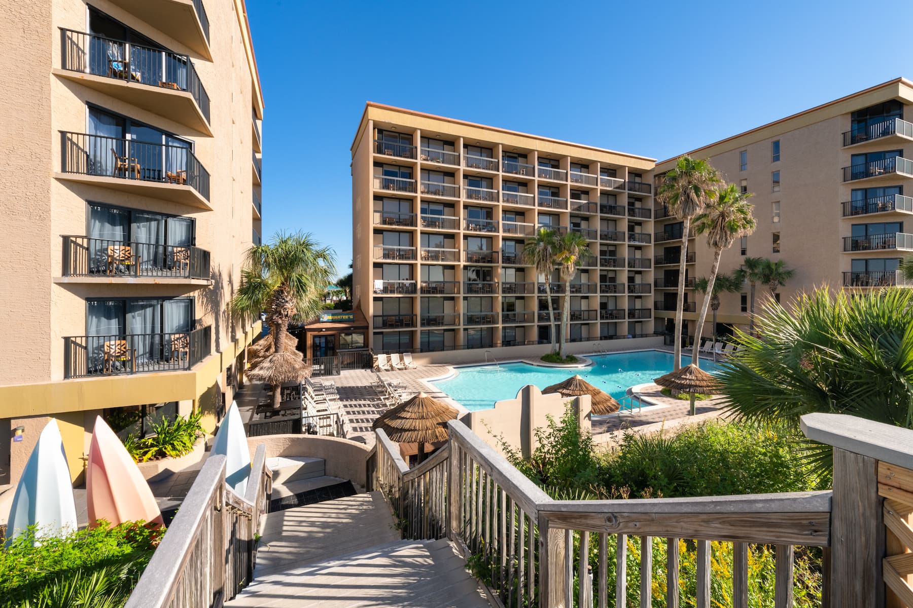 Exterior Day Image of Wyndham Garden Fort Walton Beach Destin hotel in Fort Walton Beach, Florida