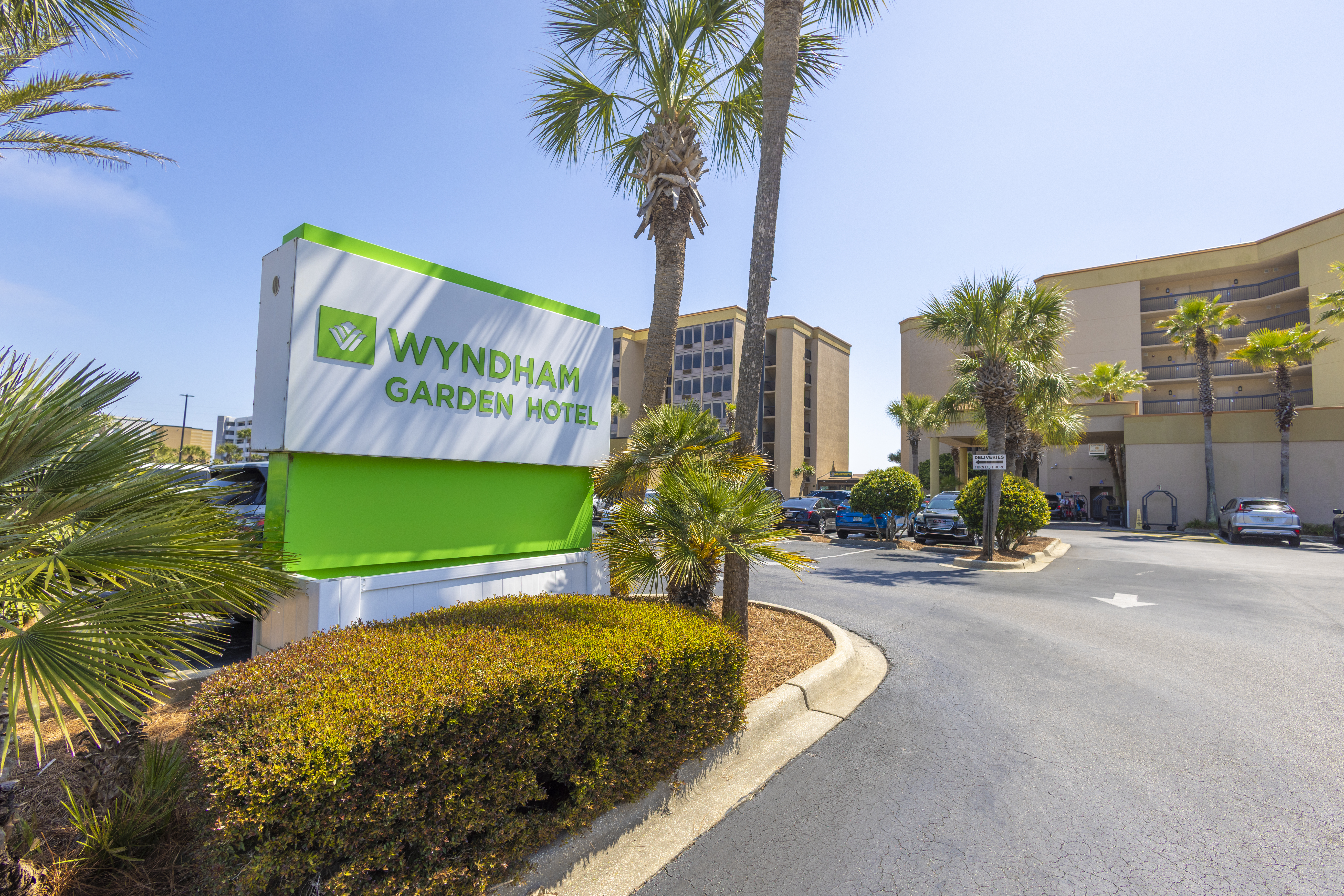Exterior of Wyndham Garden Fort Walton Beach Destin hotel in Fort Walton Beach, Florida
