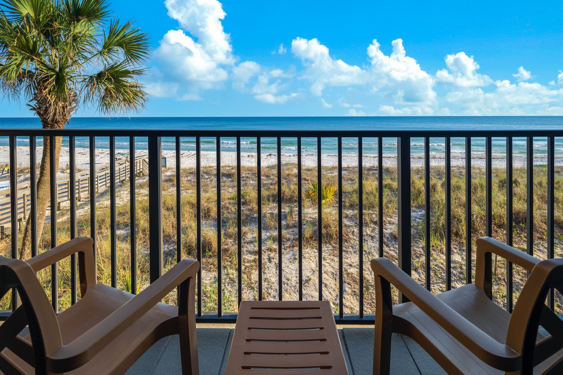 Guest room feature at the Wyndham Garden Fort Walton Beach Destin in Fort Walton Beach, Florida