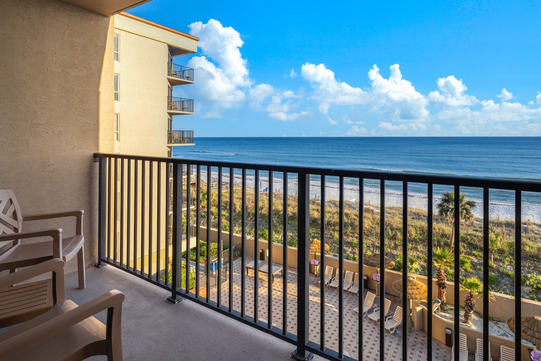 Guest room feature at the Wyndham Garden Fort Walton Beach Destin in Fort Walton Beach, Florida