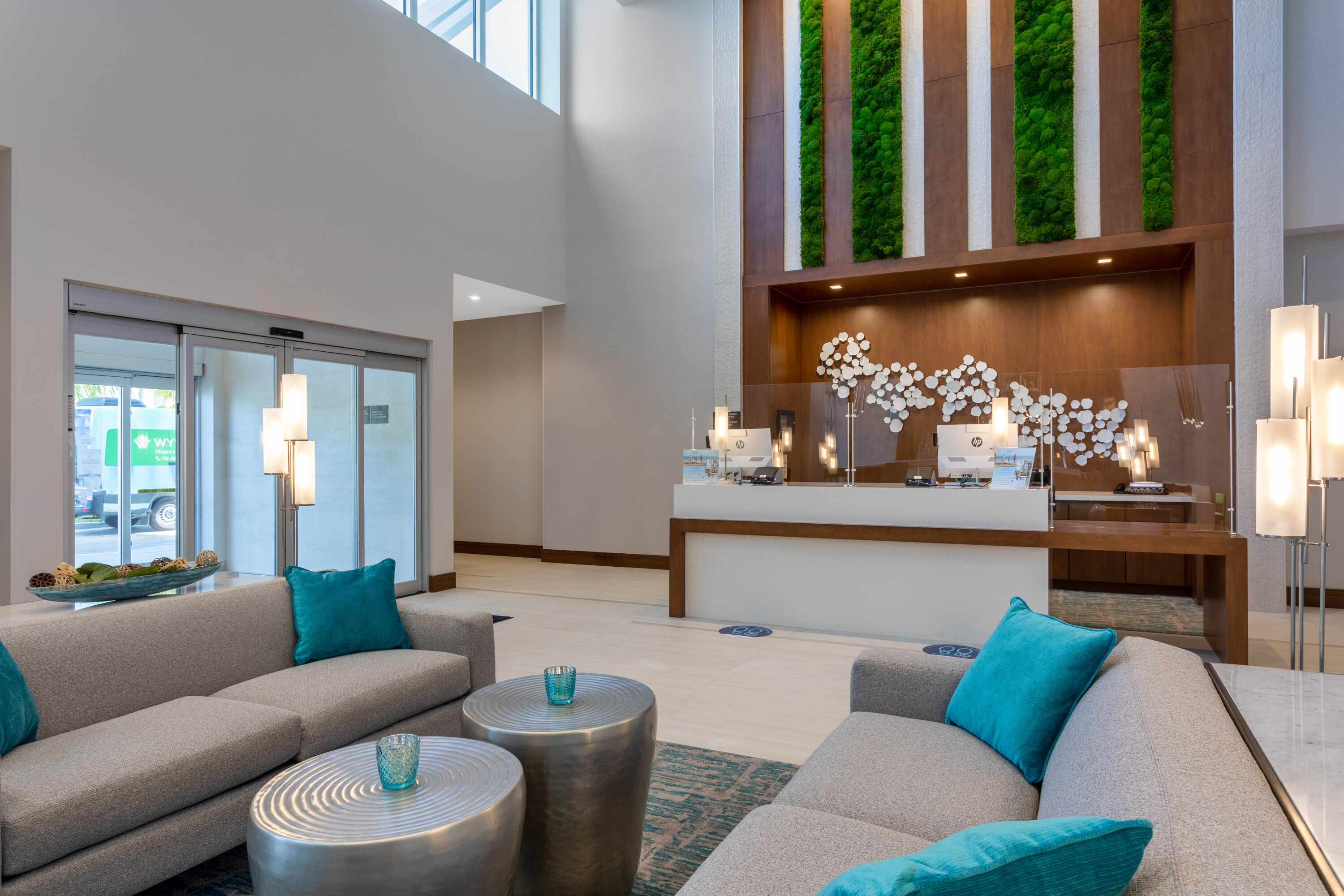 Wyndham Garden Miami 국제 공항 호텔 로비, 마이애미 스프링스, 플로리다
