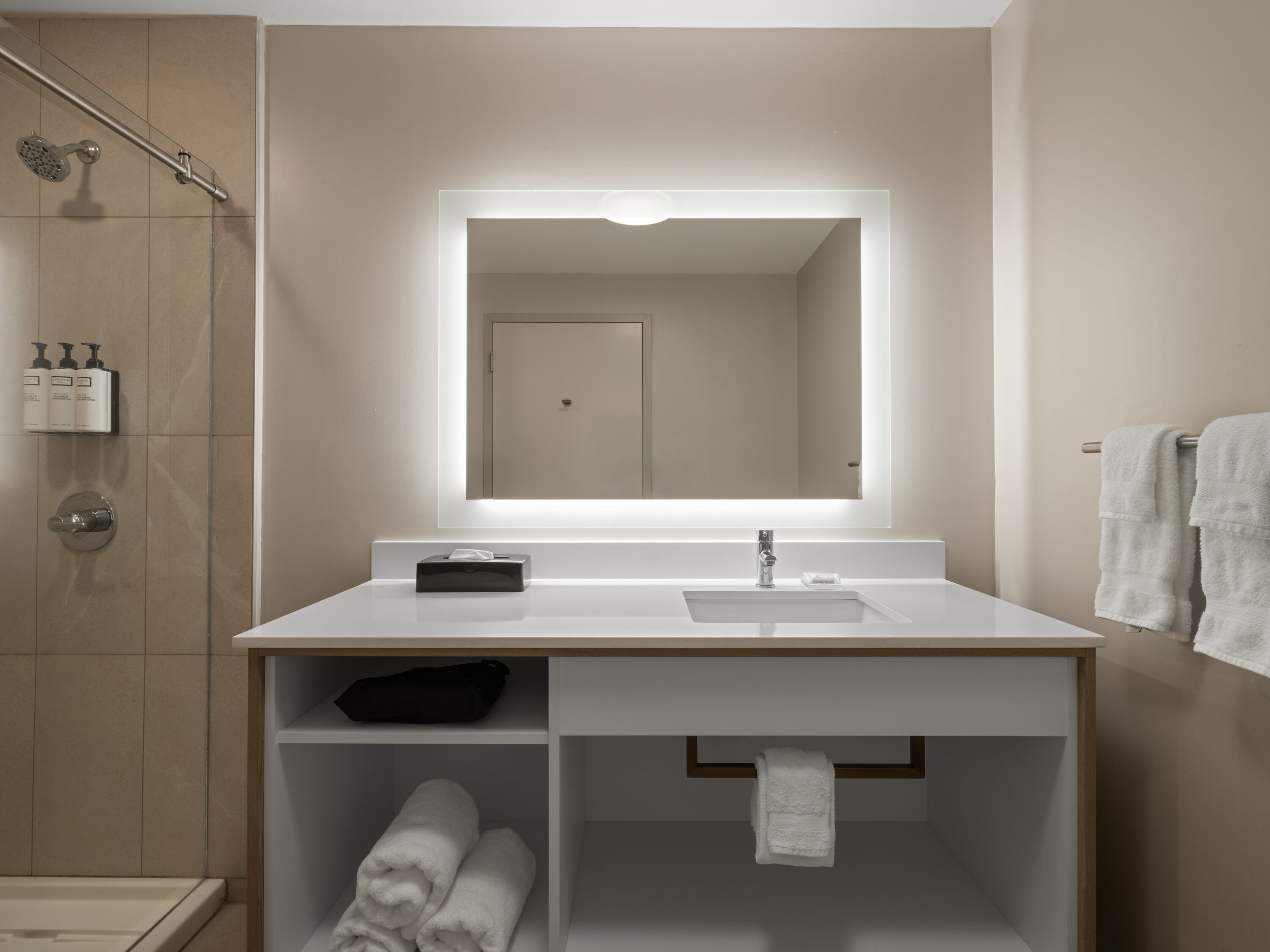 Guest room bath at the Wyndham Garden Tampa Fairgrounds/Casino in Tampa, Florida