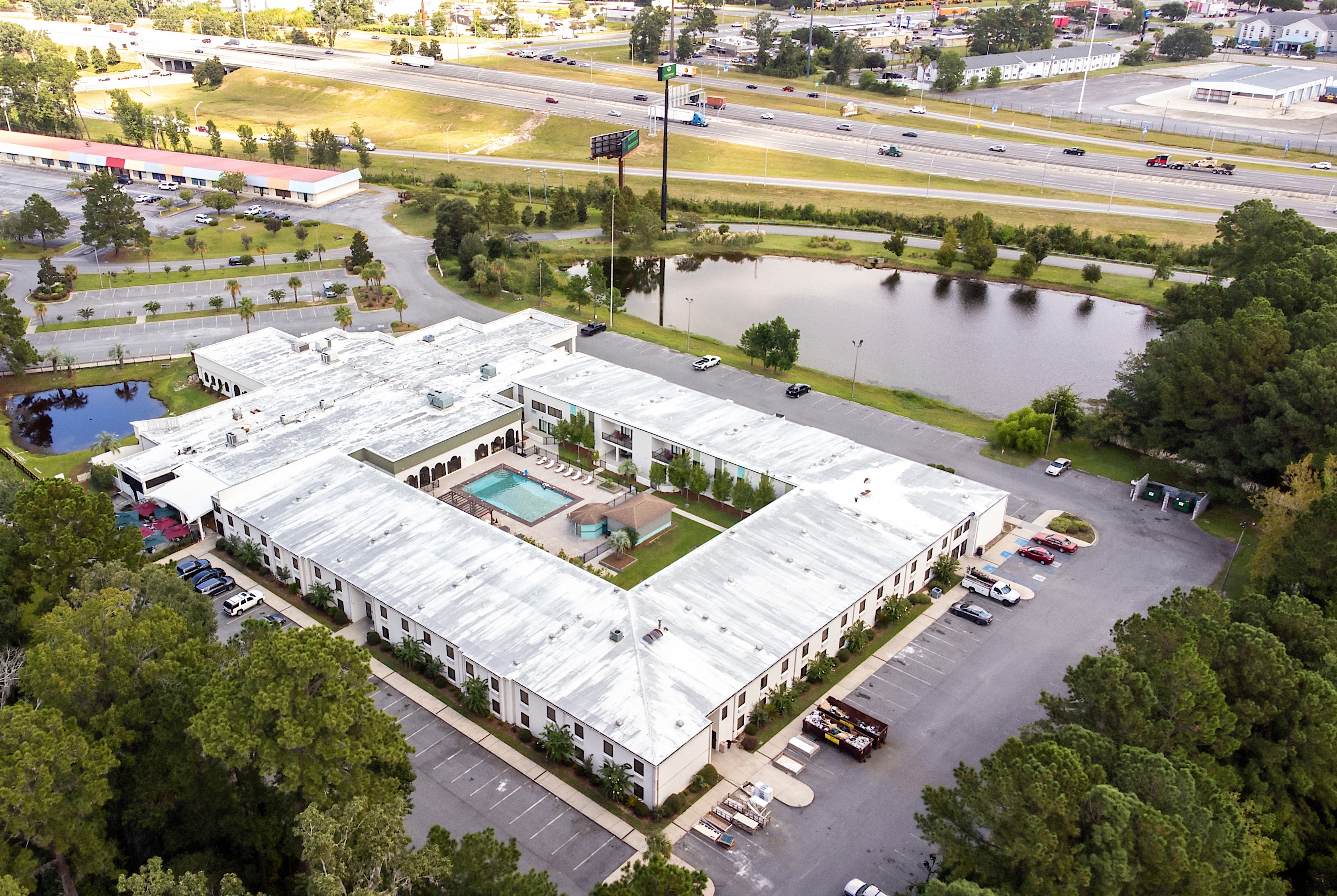 Exterior of Clarks Inn Savannah Airport hotel in Pooler, Georgia