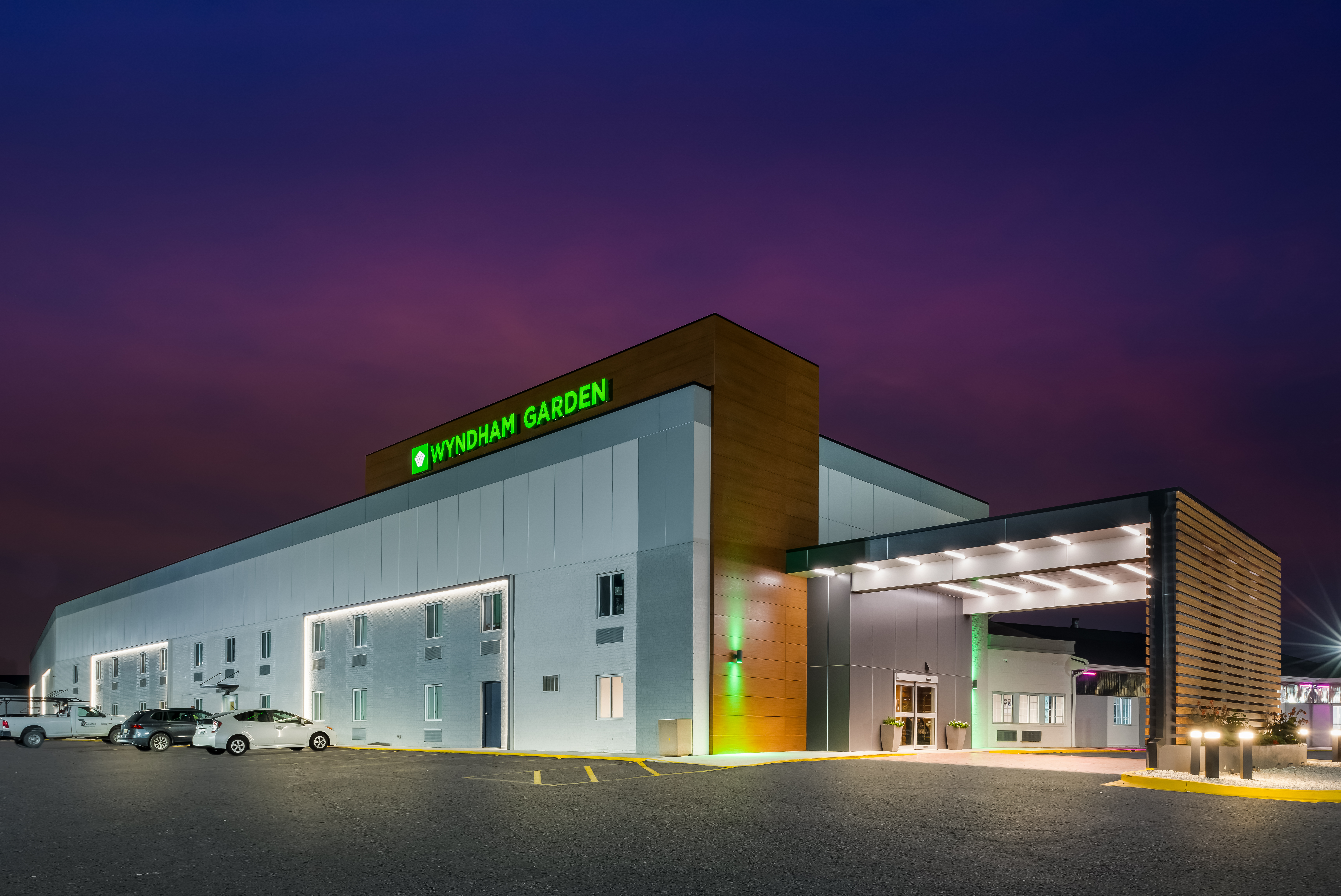 Exterior of Wyndham Garden Ankeny hotel in Ankeny, Iowa