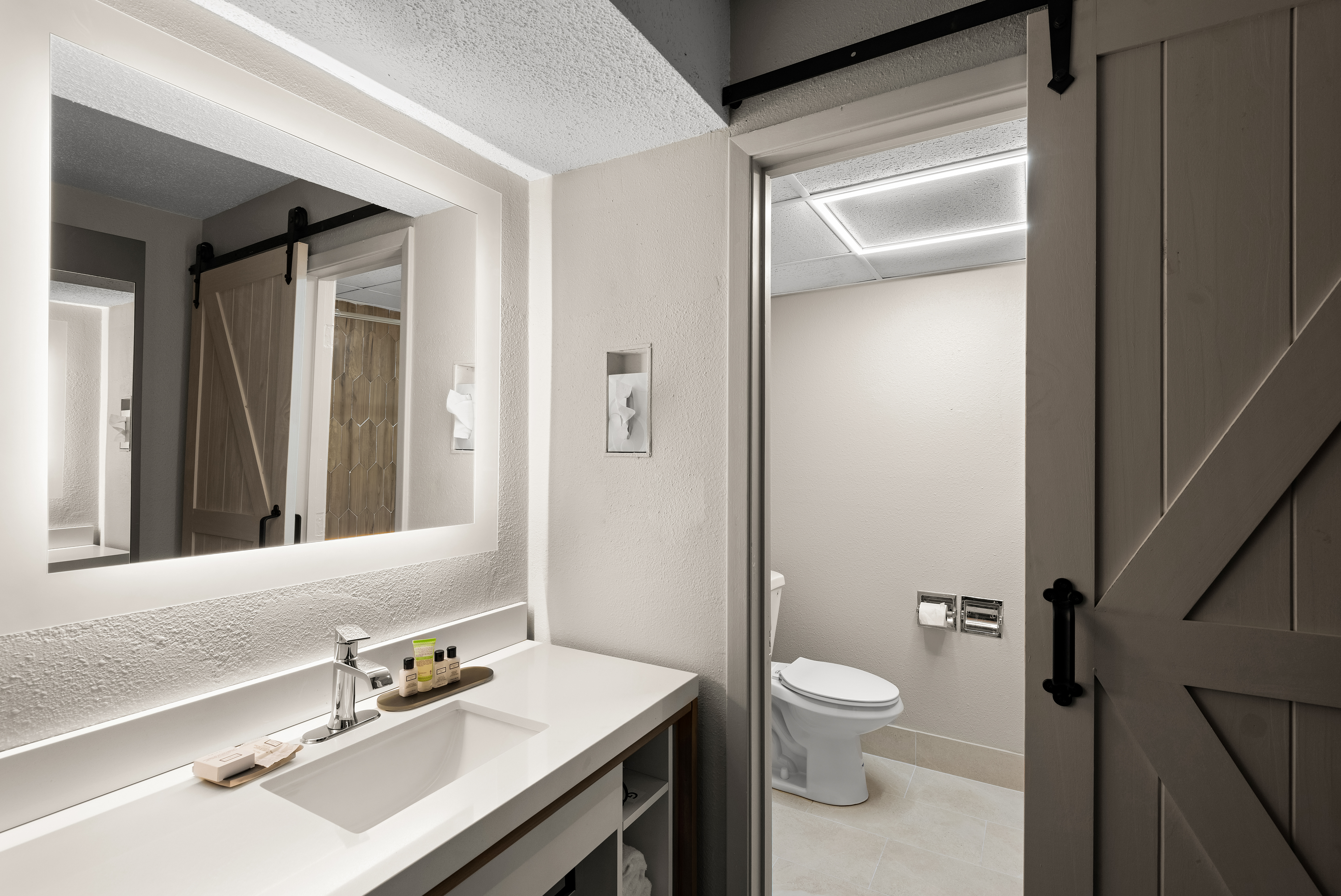 Guest room bath at the Wyndham Garden Ankeny in Ankeny, Iowa