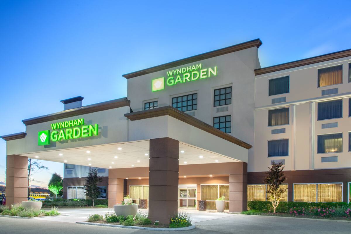 Wyndham Garden Elk Grove Village O Hare Hotels Wyndham Garden Elk Grove Village O Hare