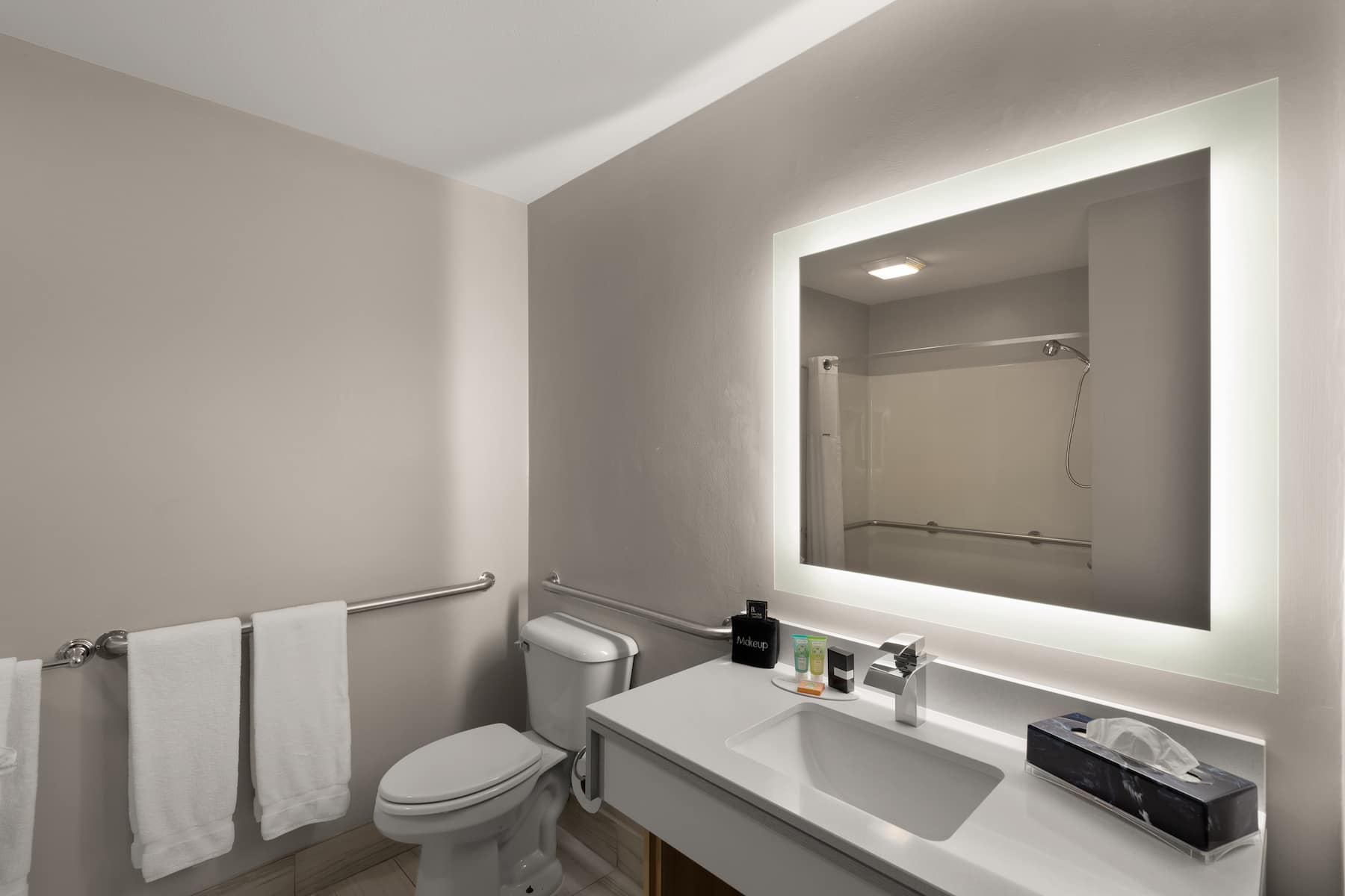 Guest room bath at the Wyndham Garden Galena Hotel & Day Spa in Galena, Illinois