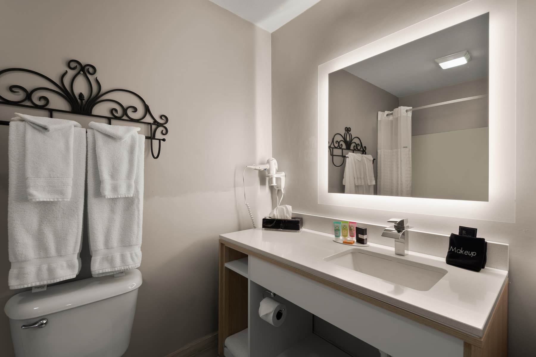 Guest room bath at the Wyndham Garden Galena Hotel & Day Spa in Galena, Illinois