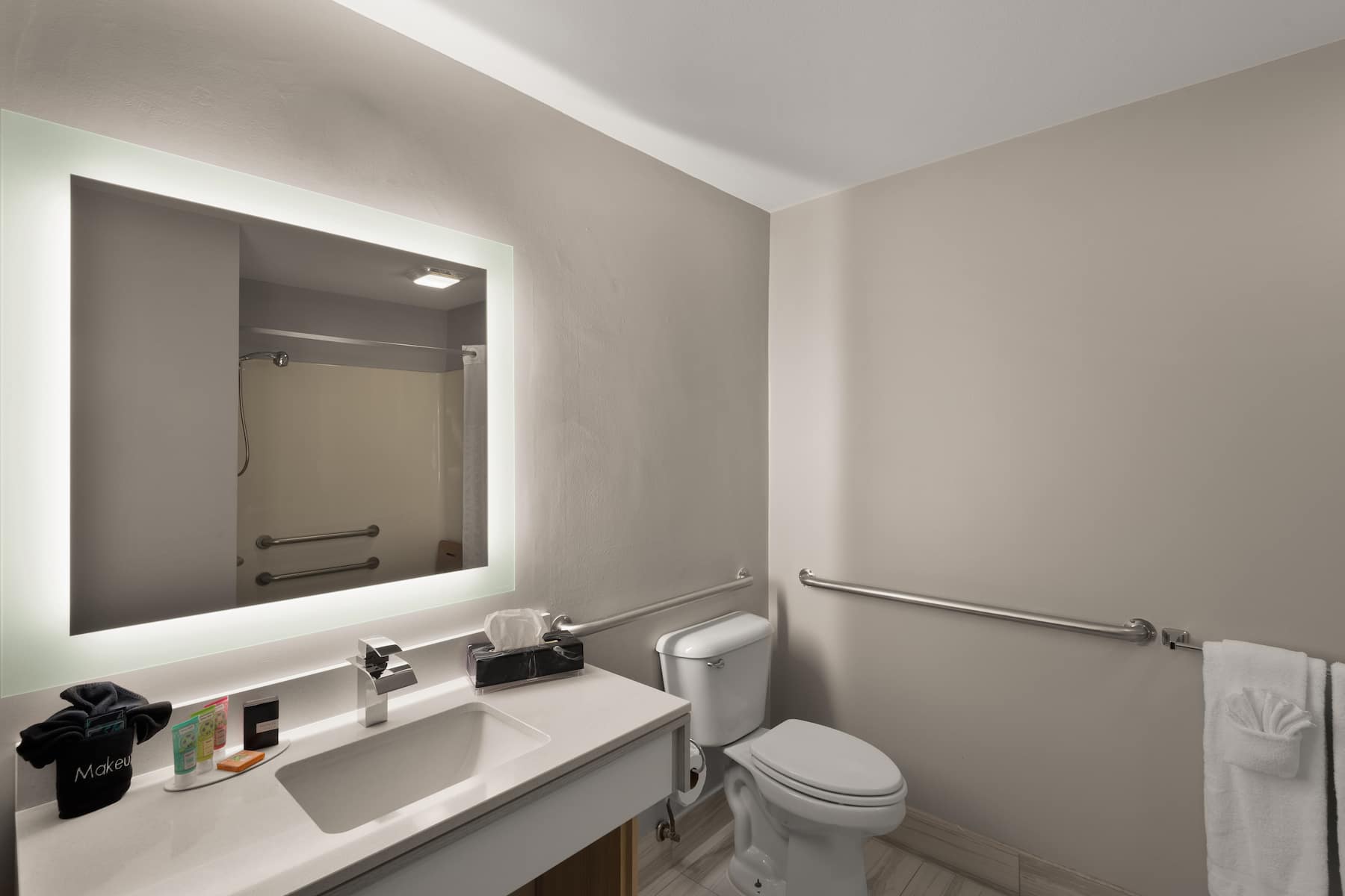Guest room bath at the Wyndham Garden Galena Hotel & Day Spa in Galena, Illinois