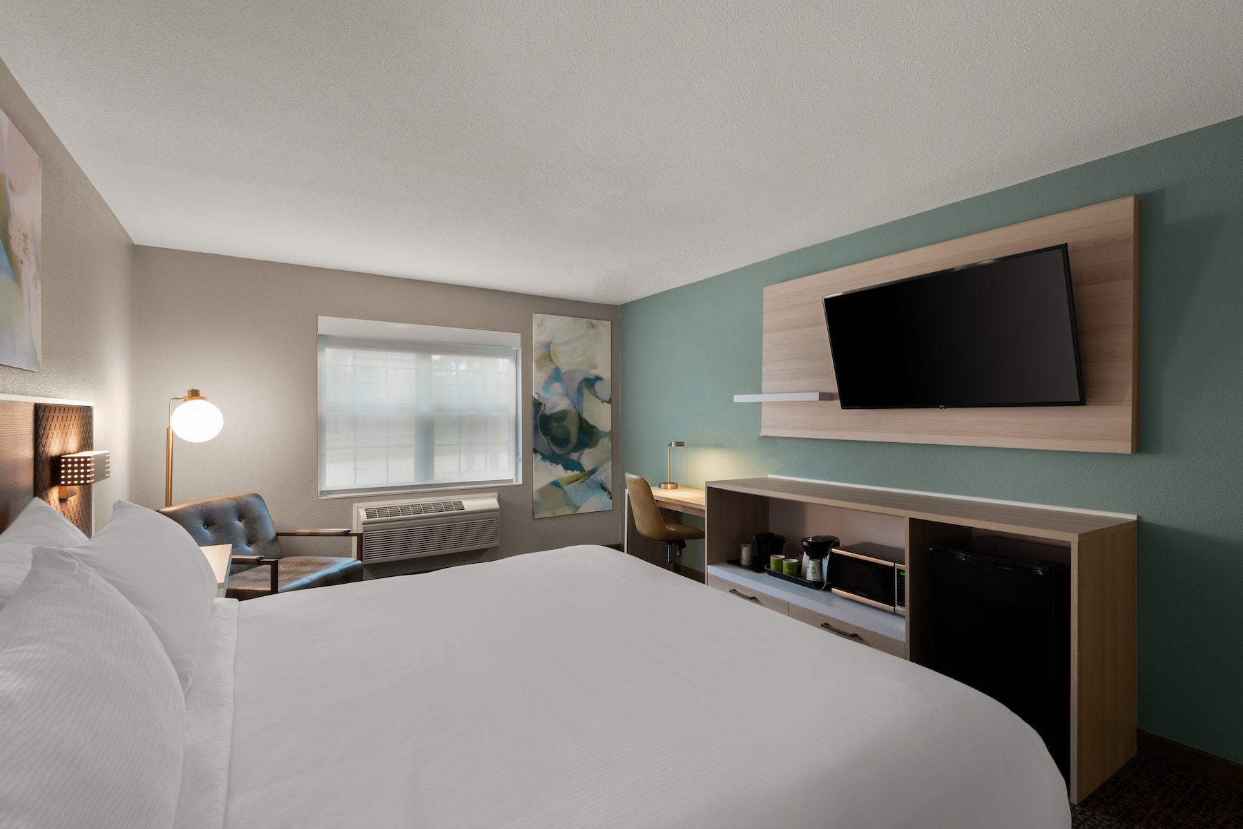 Guest room at the Wyndham Garden Galena Hotel & Day Spa in Galena, Illinois