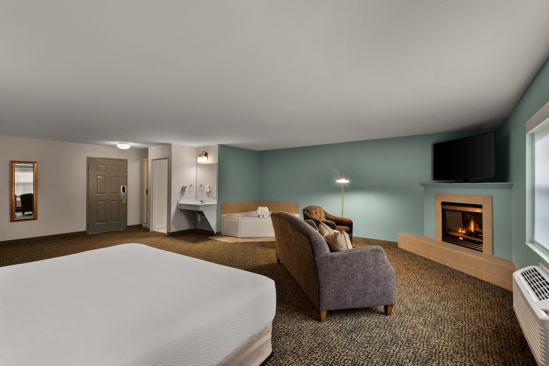 Guest room at the Wyndham Garden Galena Hotel & Day Spa in Galena, Illinois