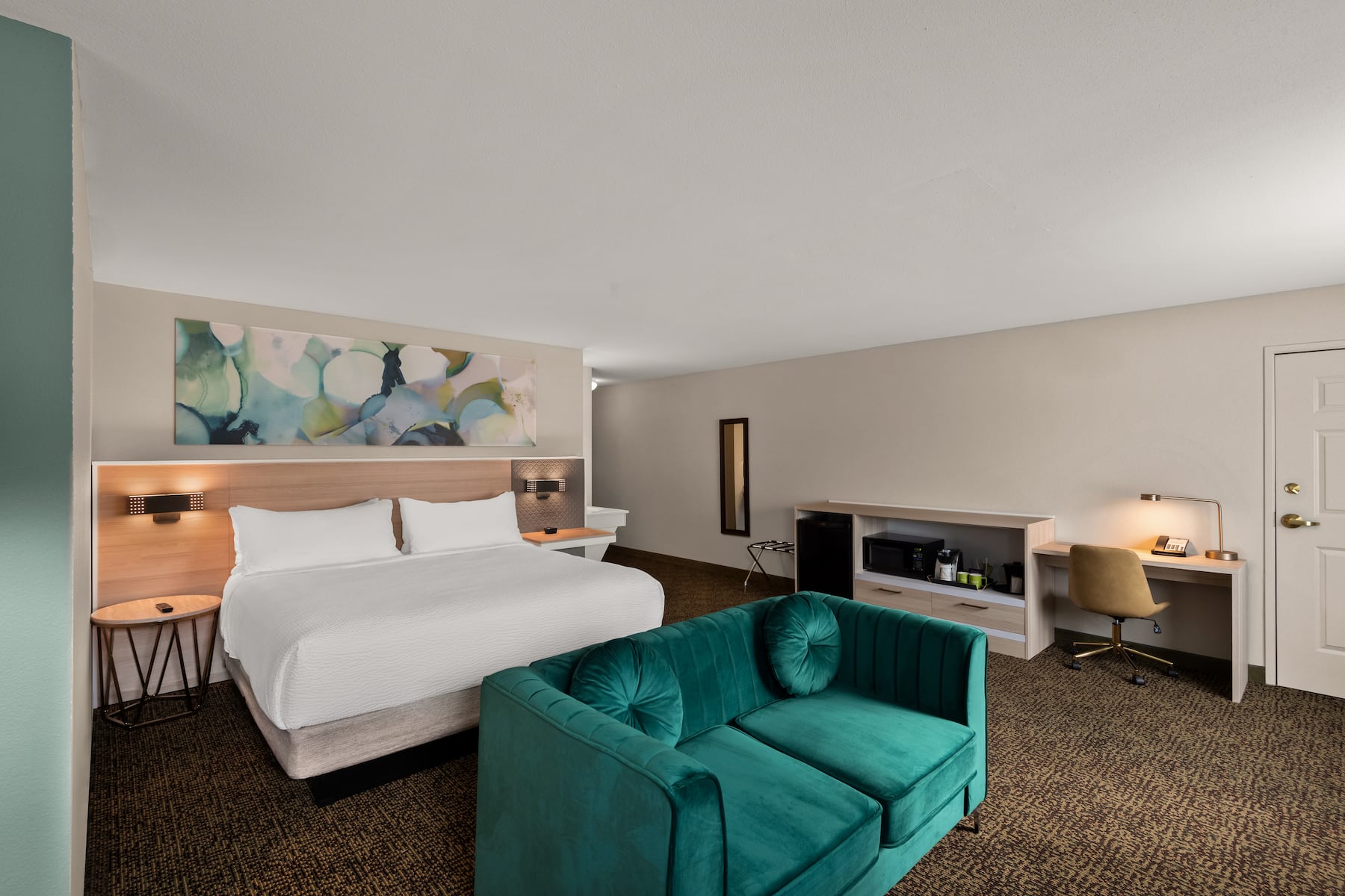 Guest room at the Wyndham Garden Galena Hotel & Day Spa in Galena, Illinois