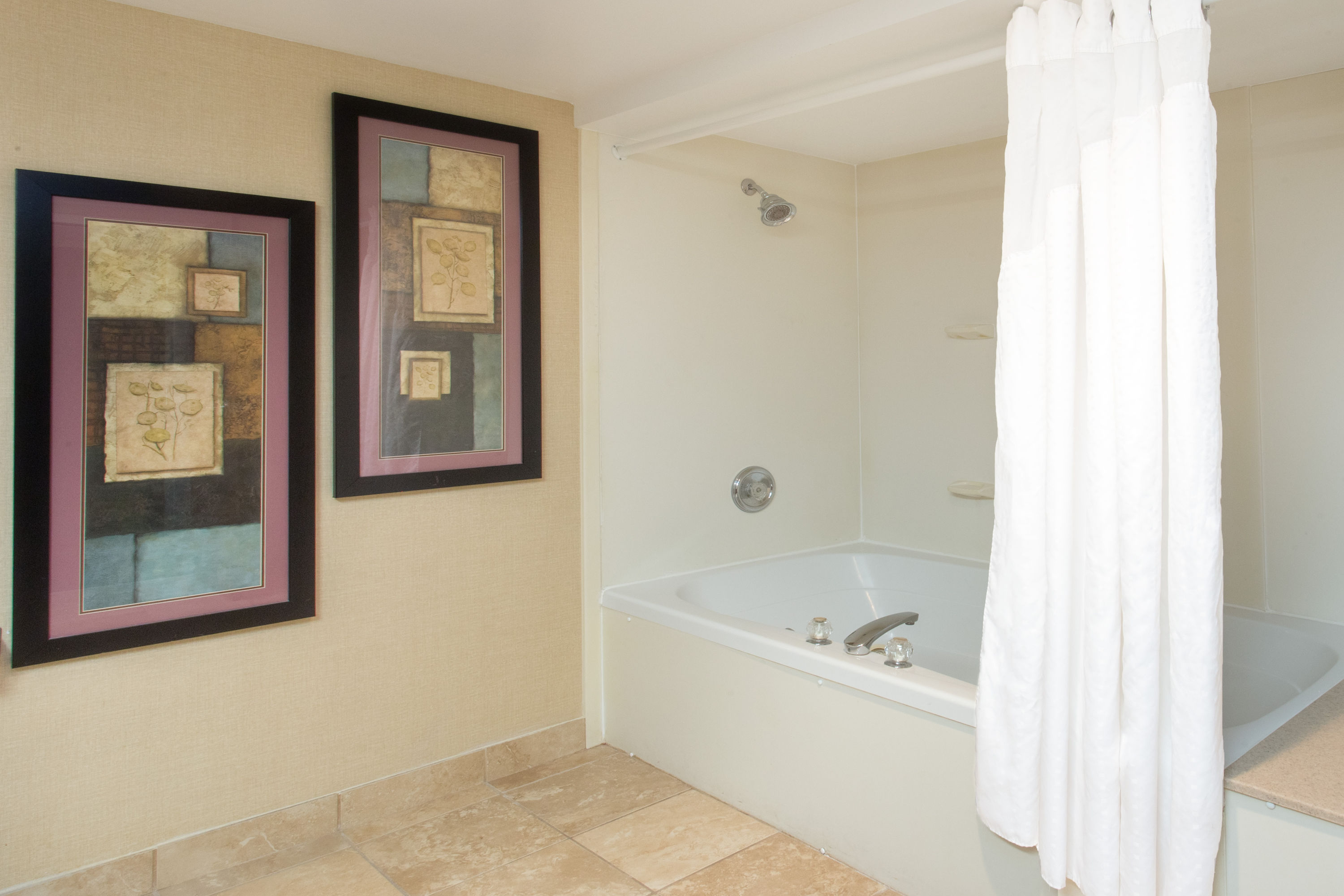 Guest room bath at the Wyndham Garden Conference Center Champaign/Urbana in Urbana, Illinois