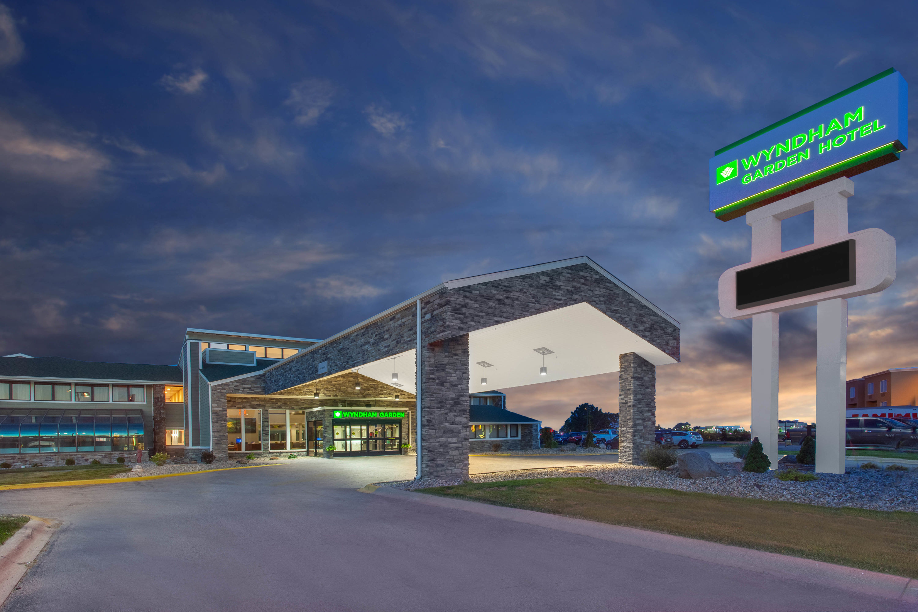 Wyndham Garden Fort Wayne Fort Wayne In Hotels