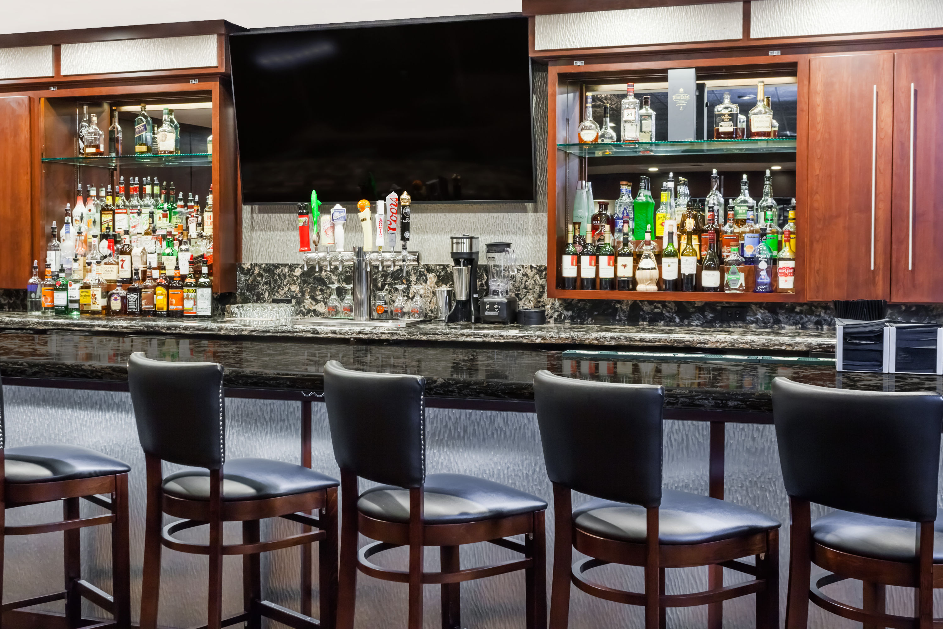 Bar at Wyndham Garden Warsaw in Warsaw, Indiana