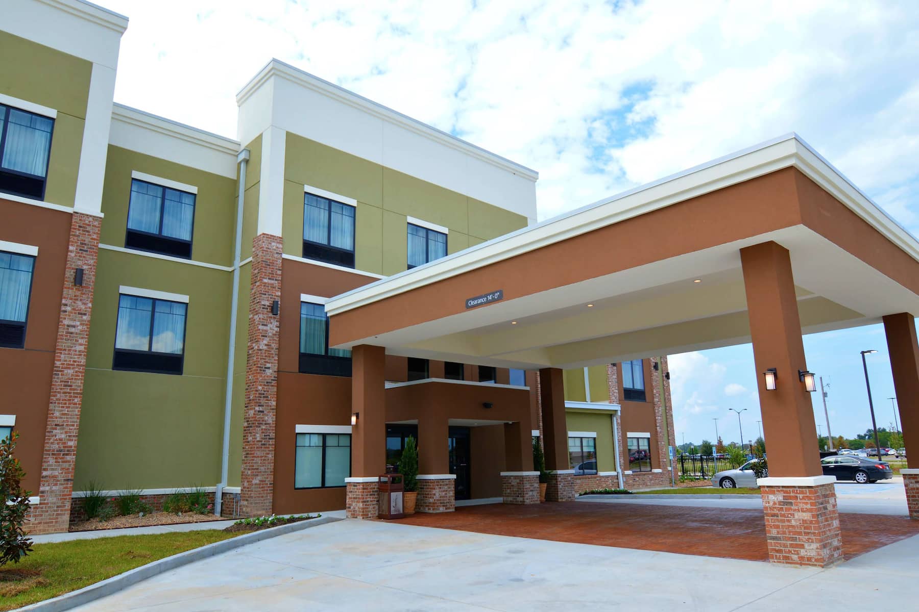 Exterior of Wyndham Garden New Roads / False River hotel in New Roads, Louisiana