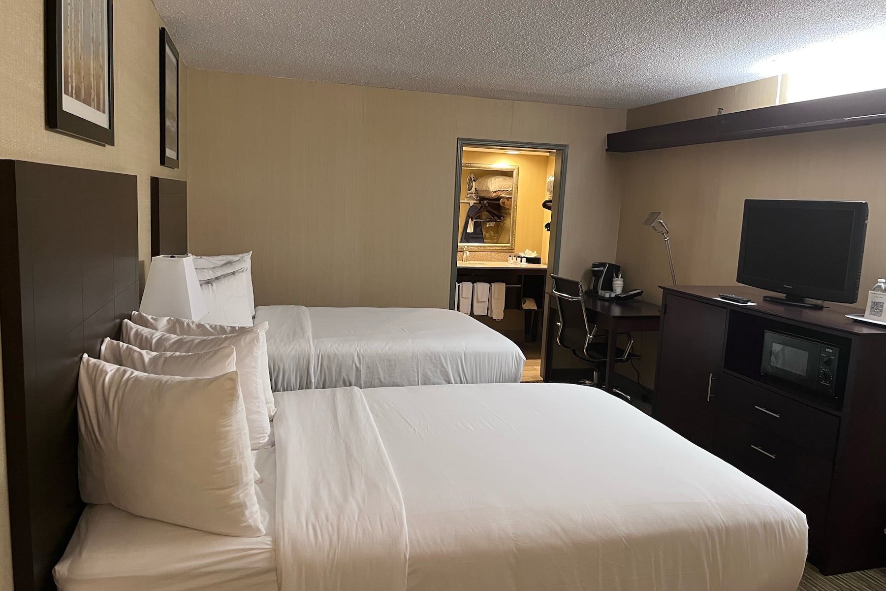 Guest room at the Wyndham Garden Ann Arbor in Ann Arbor, Michigan